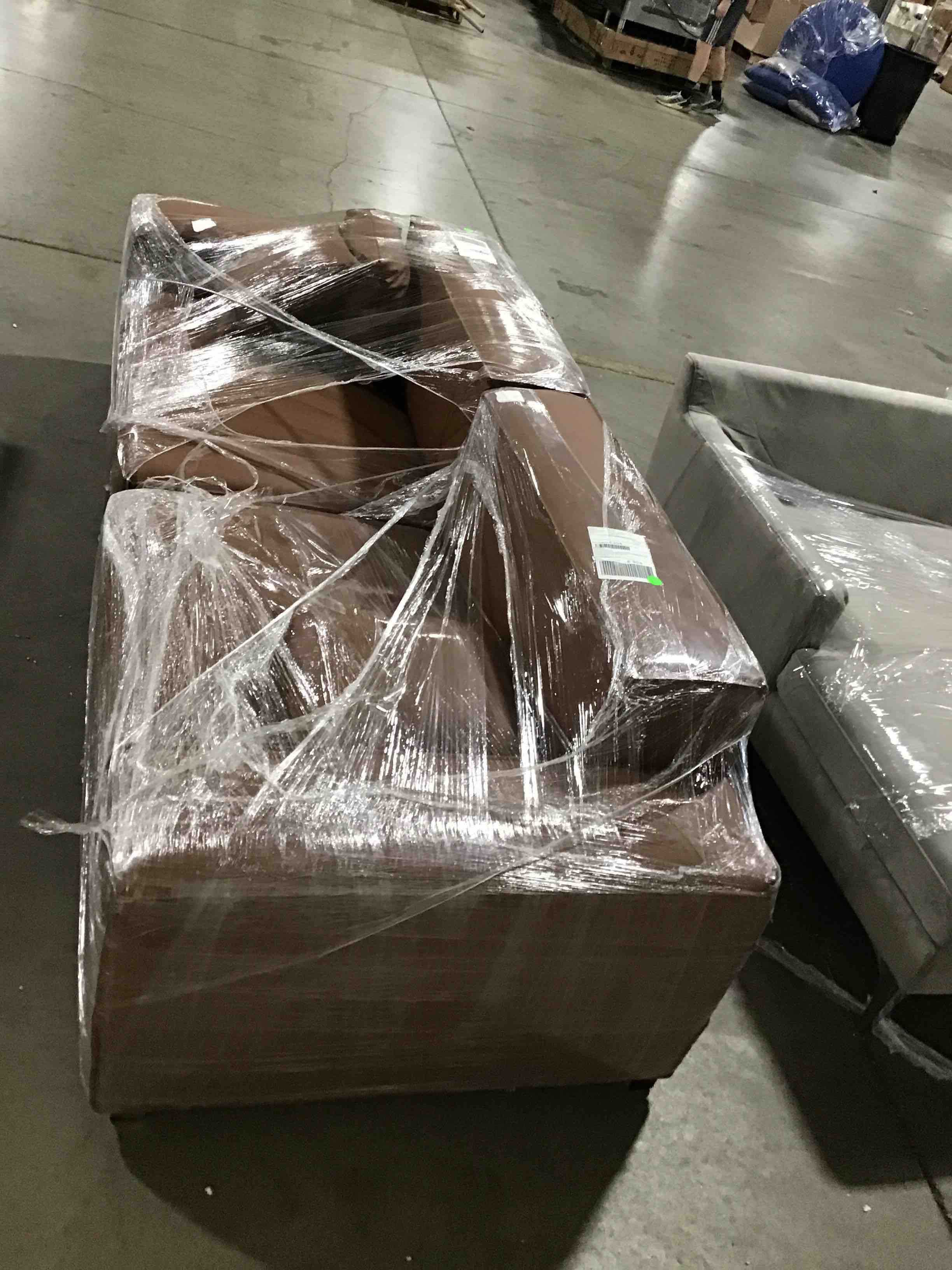 https://s3.amazonaws.com/lotting-images-prod/bidfta/BLU4270853_1689691961053.jpeg