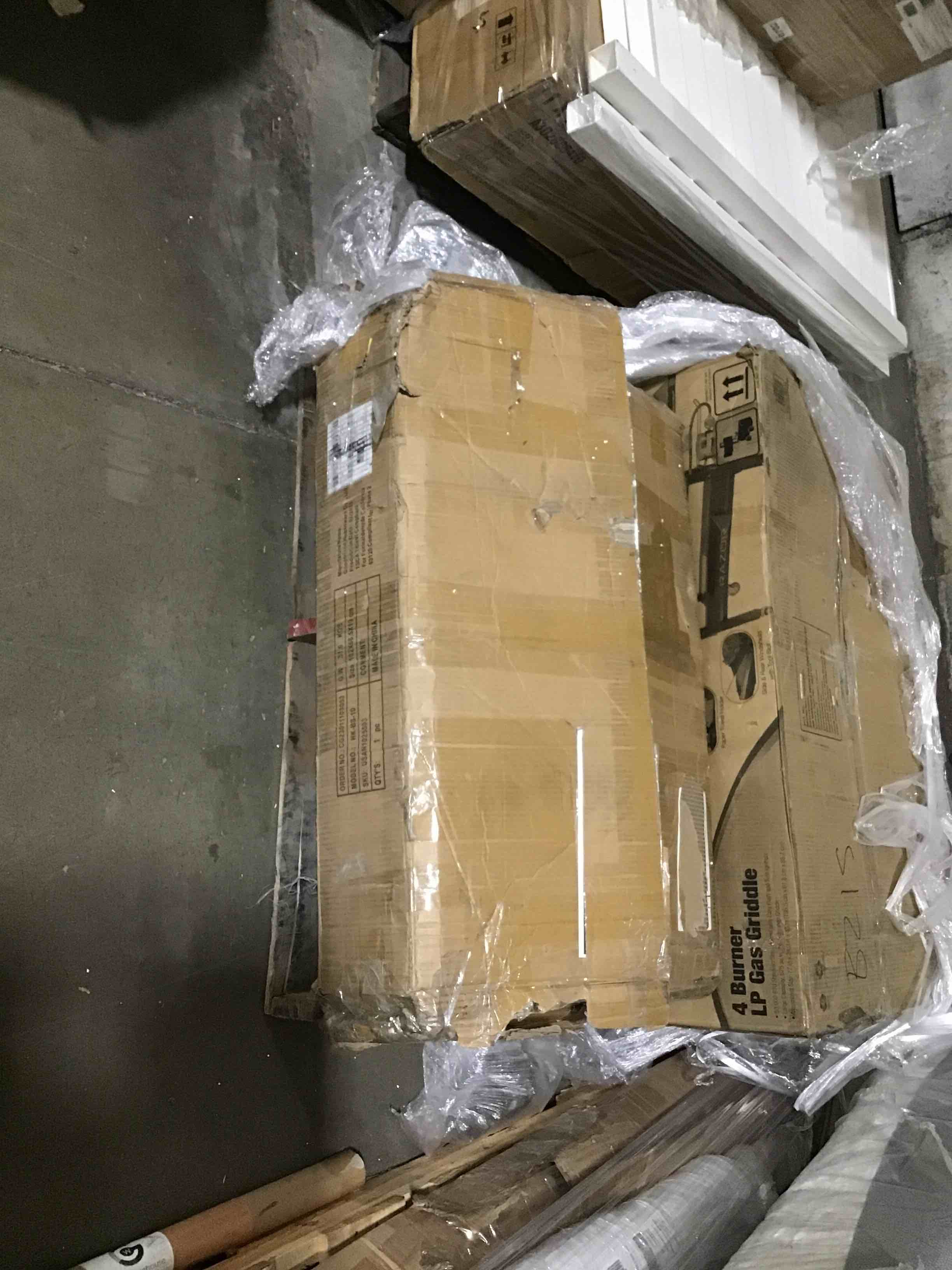 https://s3.amazonaws.com/lotting-images-prod/bidfta/BLU4273519_1687965857907.jpeg