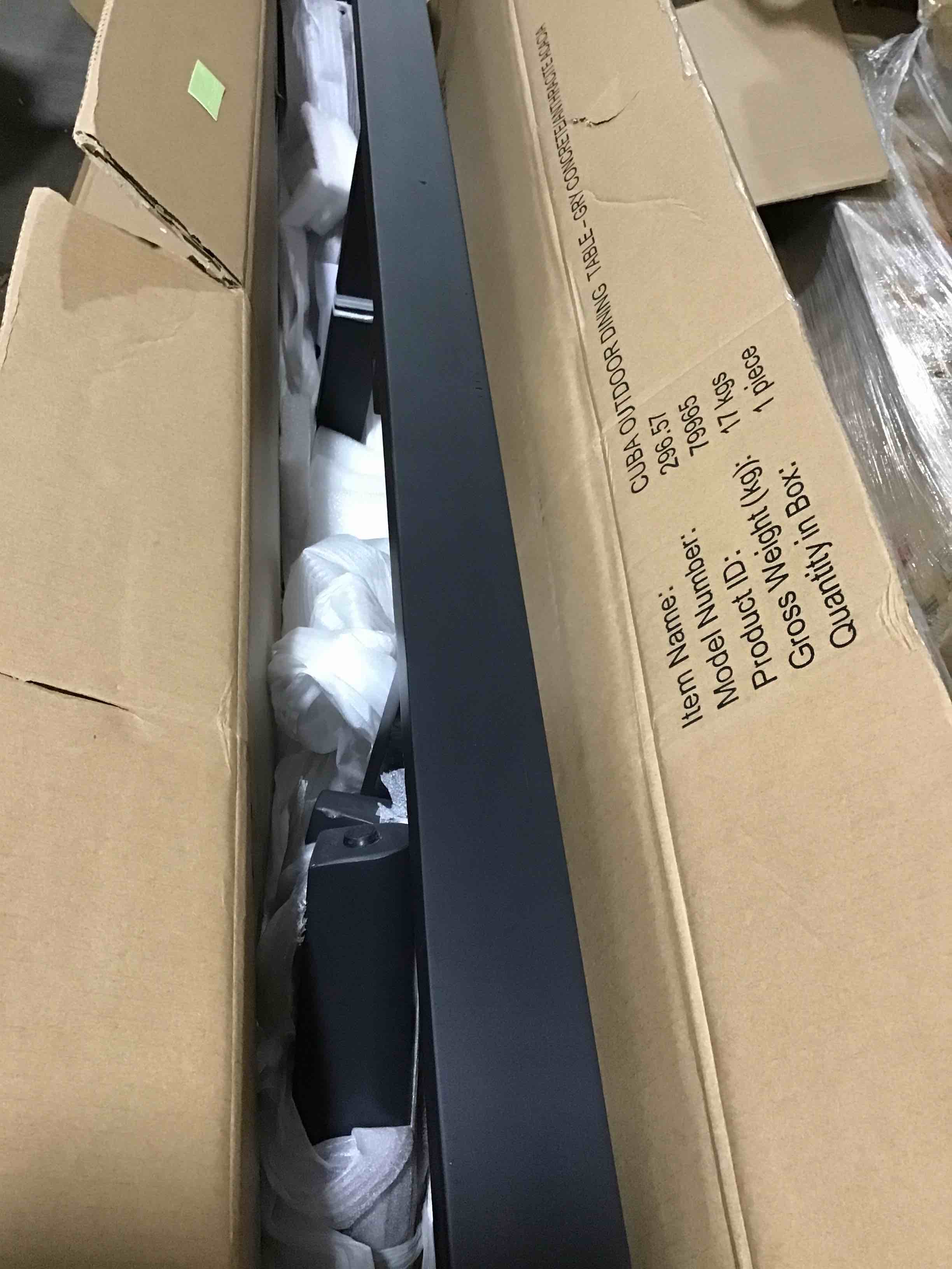 https://s3.amazonaws.com/lotting-images-prod/bidfta/BLU4274209_1685992081303.jpeg