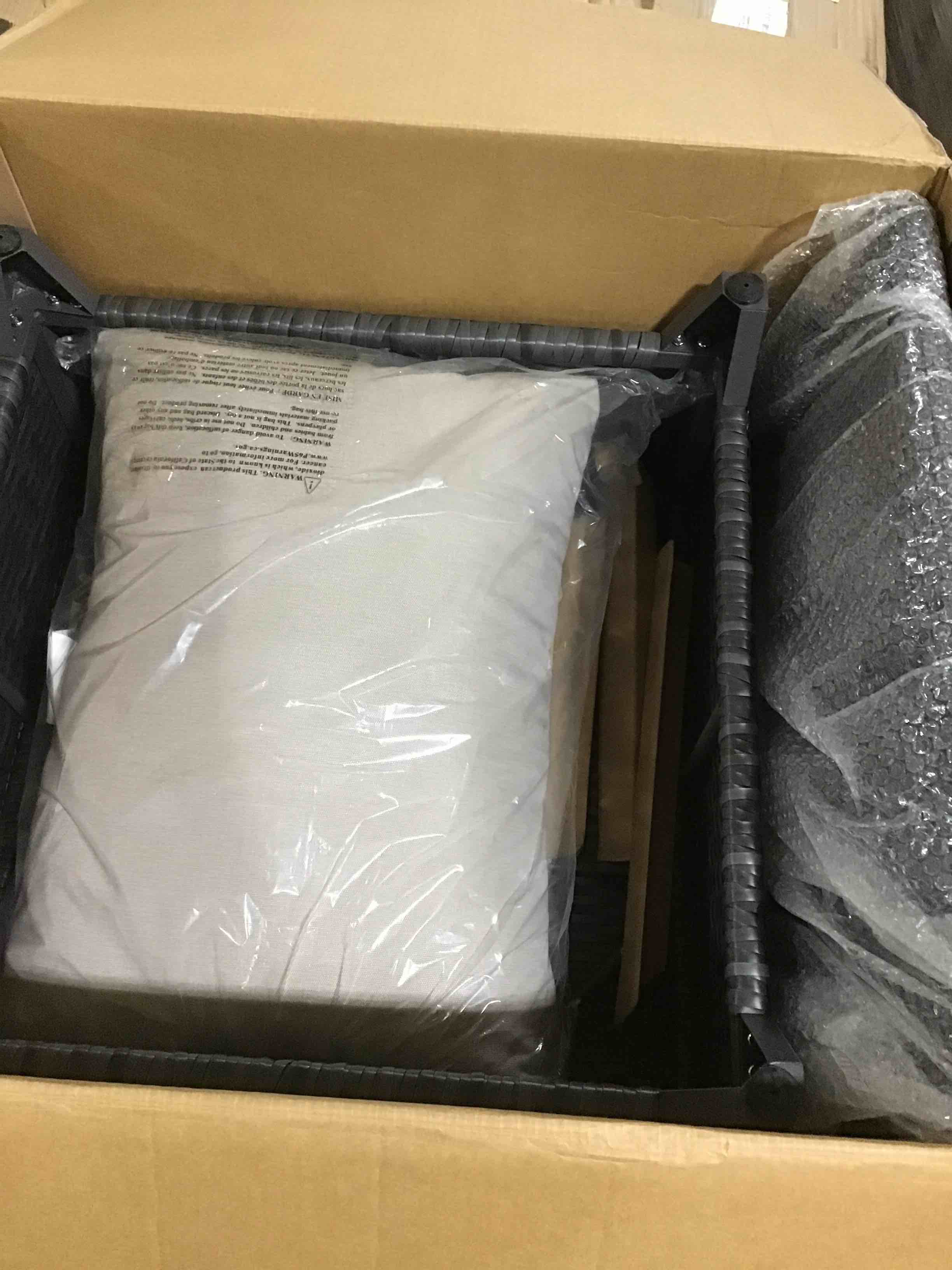 https://s3.amazonaws.com/lotting-images-prod/bidfta/BLU4274991_1688155714509.jpeg
