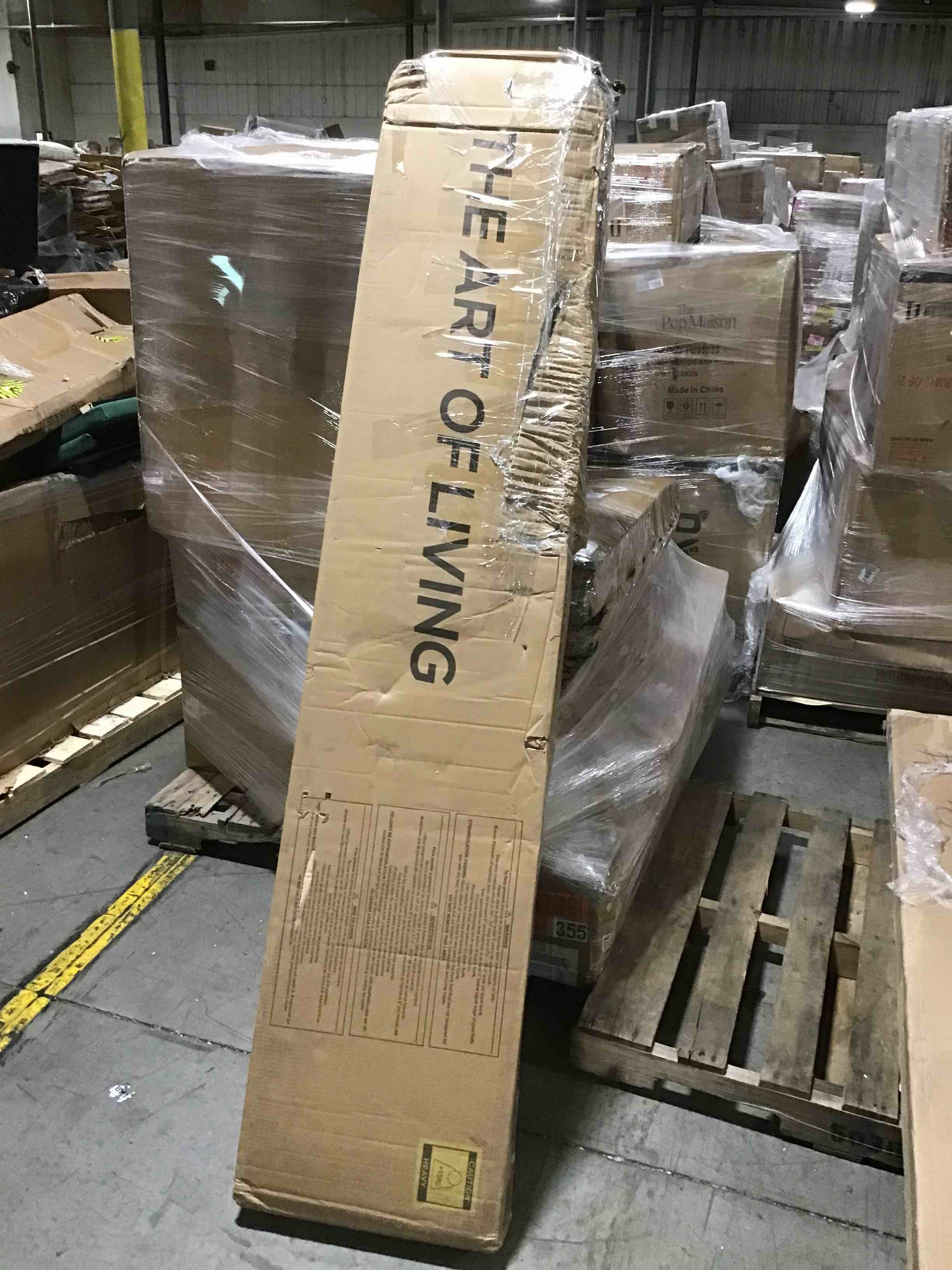 https://s3.amazonaws.com/lotting-images-prod/bidfta/BLU4275433_1689341329730.jpeg