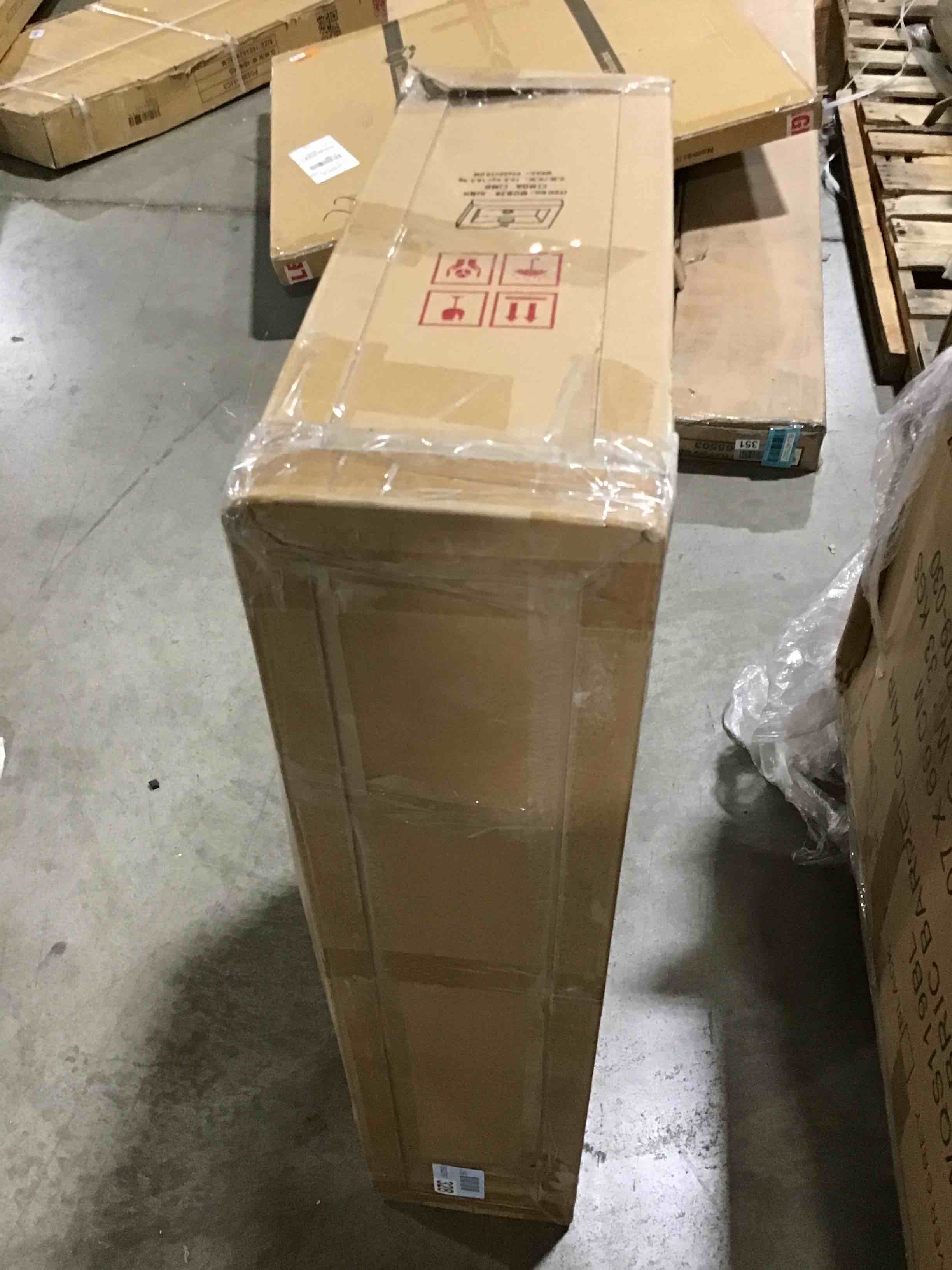 https://s3.amazonaws.com/lotting-images-prod/bidfta/BLU4275522_1686335860769.jpeg