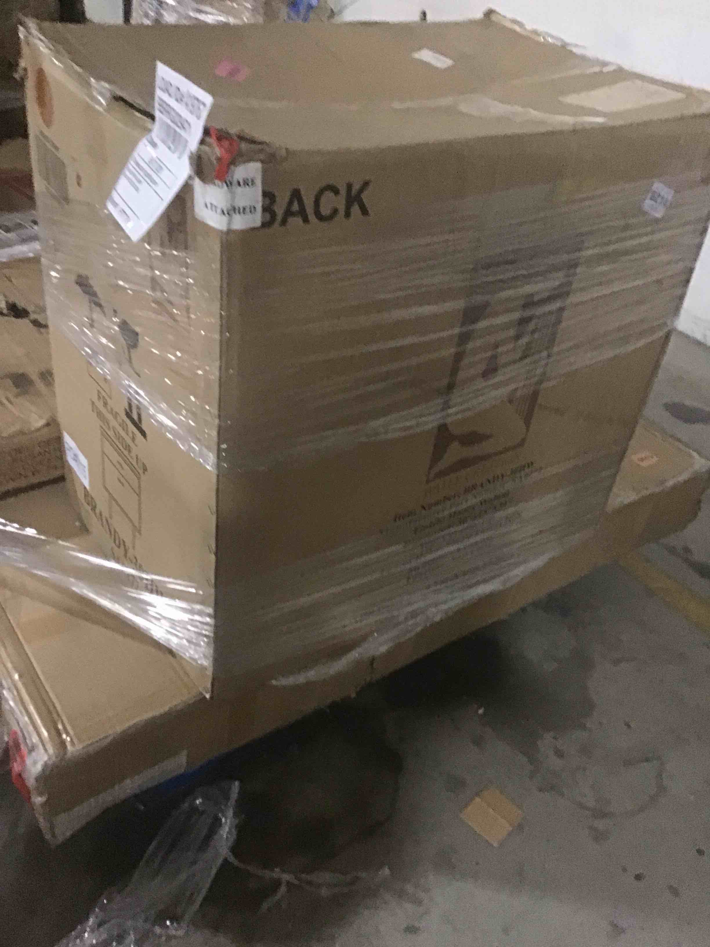 https://s3.amazonaws.com/lotting-images-prod/bidfta/BLU4275539_1686336979055.jpeg
