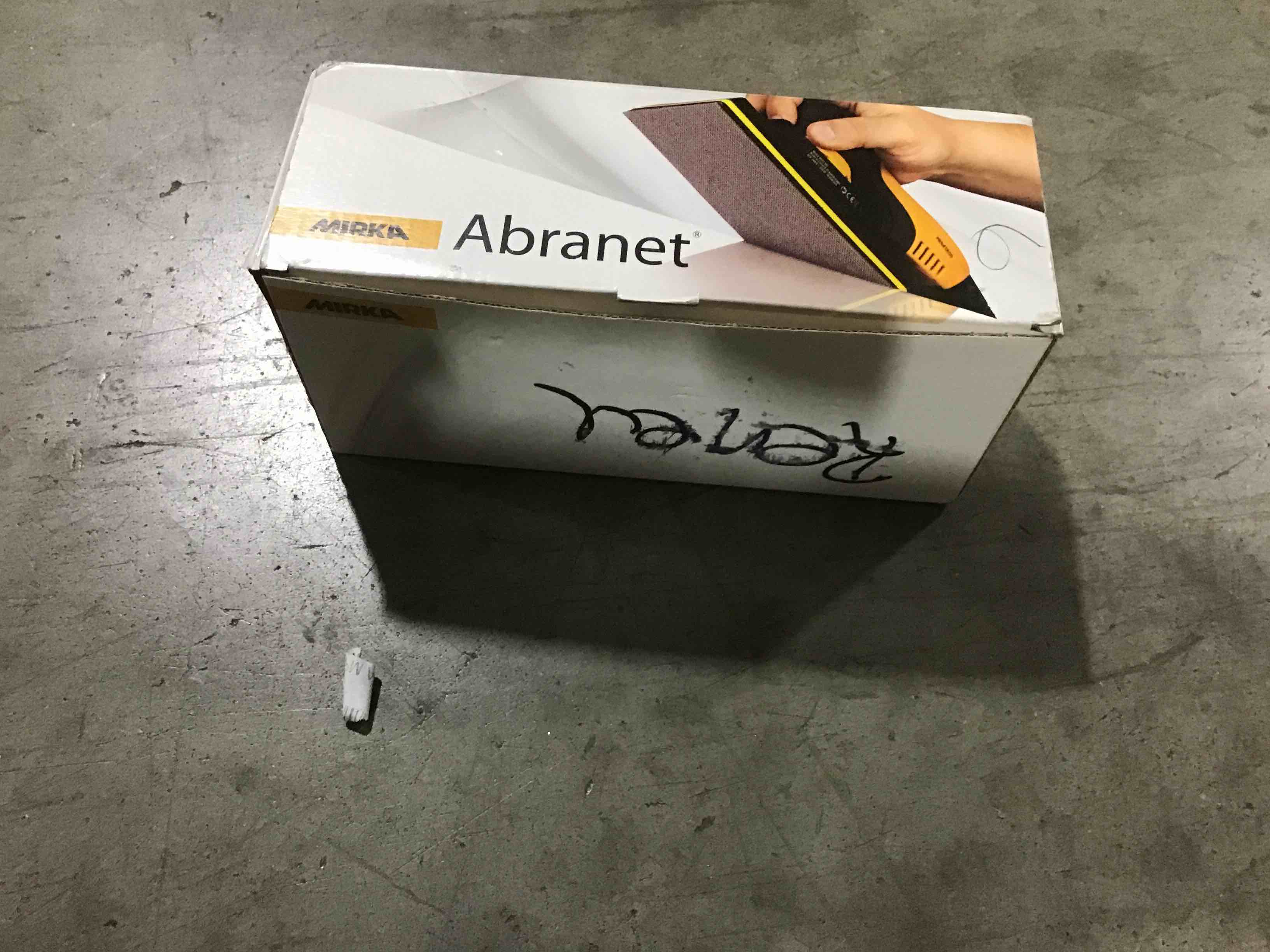 https://s3.amazonaws.com/lotting-images-prod/bidfta/BLU4275830_1686746598634.jpeg