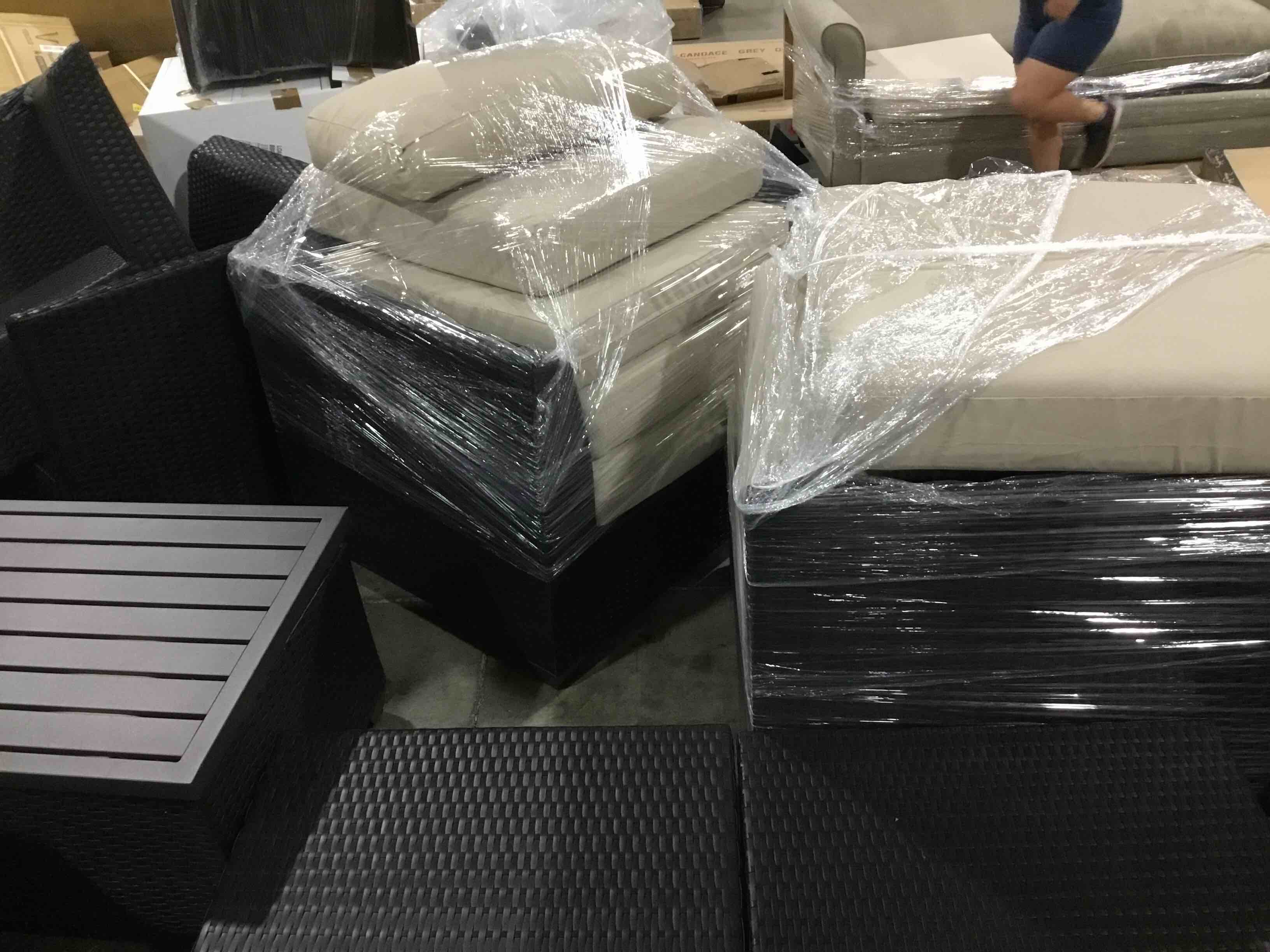 https://s3.amazonaws.com/lotting-images-prod/bidfta/BLU4277071_1685454662094.jpeg