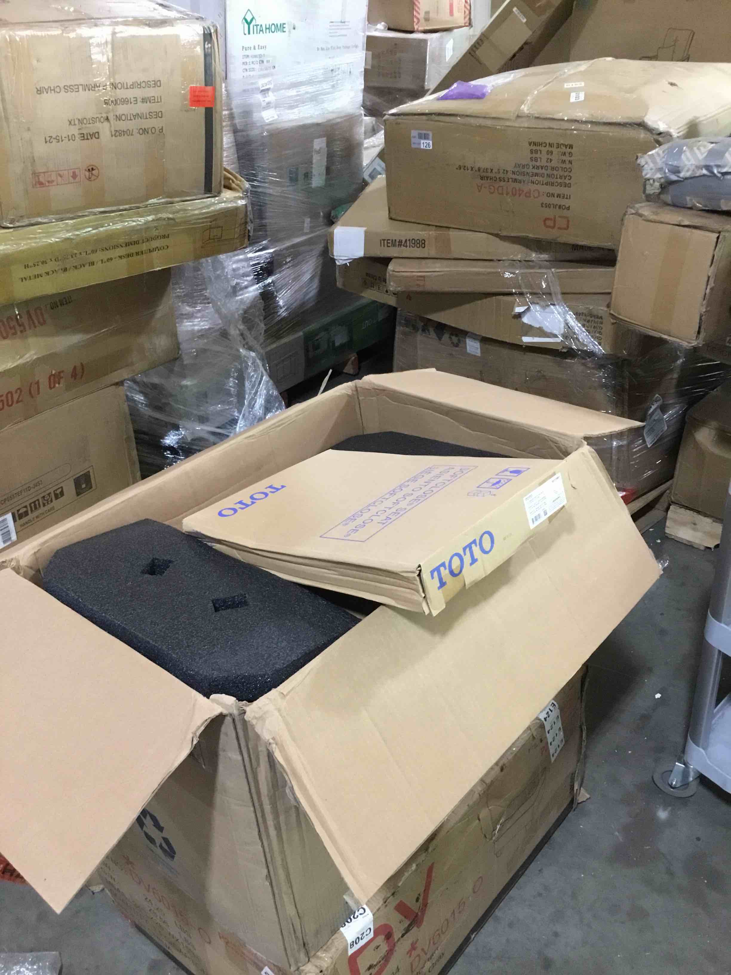 https://s3.amazonaws.com/lotting-images-prod/bidfta/BLU4277183_1685633682581.jpeg