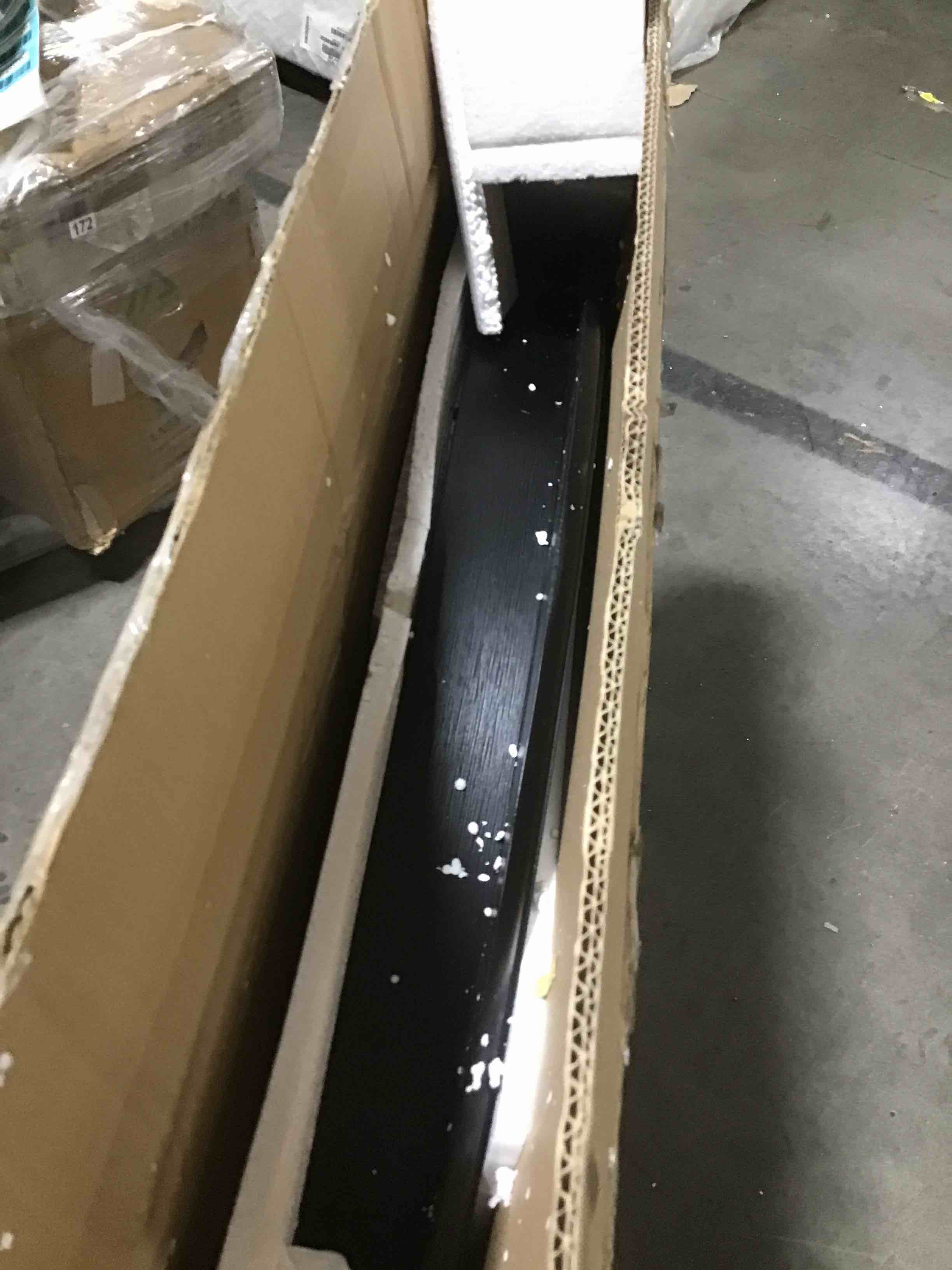 https://s3.amazonaws.com/lotting-images-prod/bidfta/BLU4277474_1686589973675.jpeg