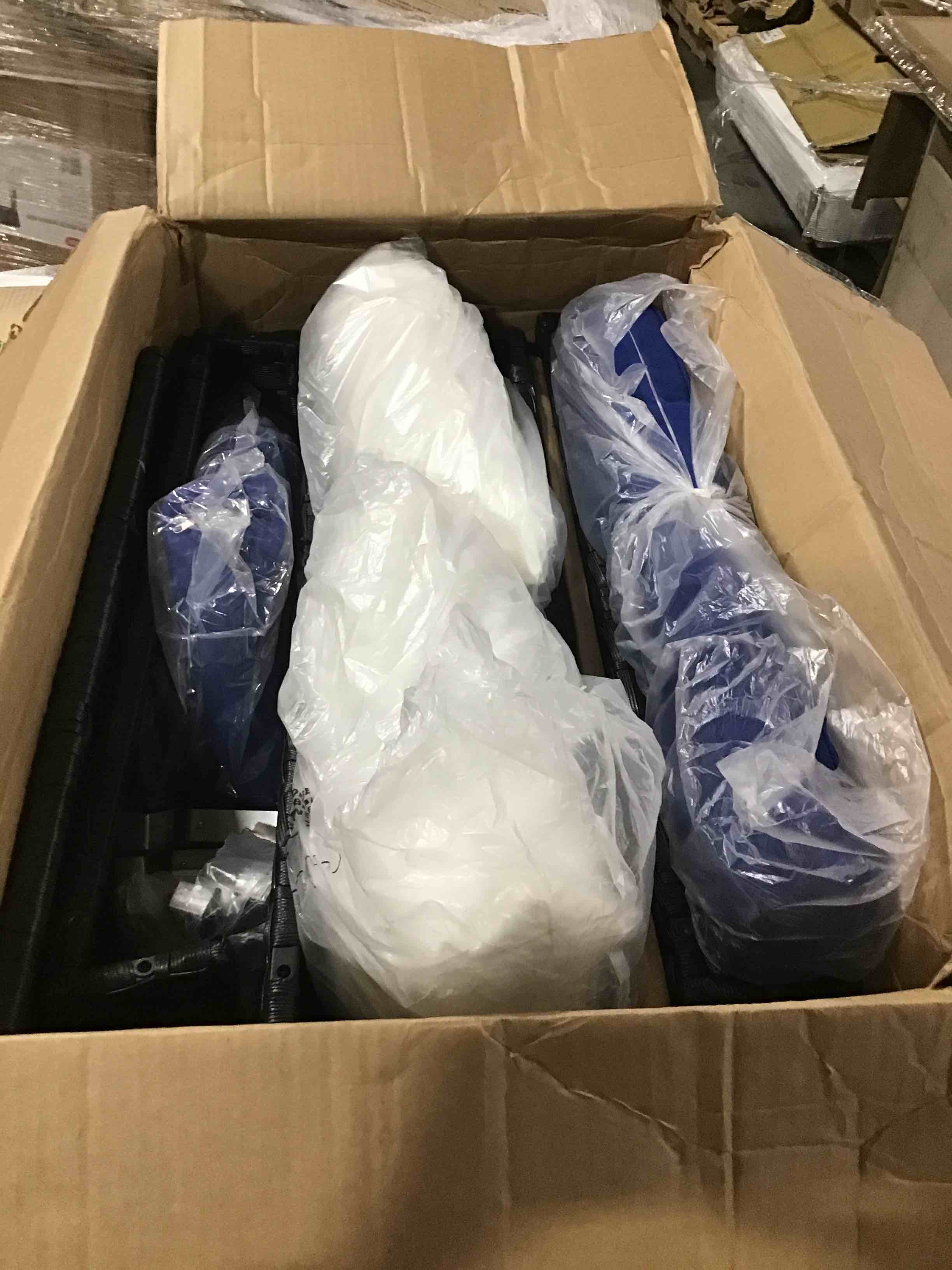 https://s3.amazonaws.com/lotting-images-prod/bidfta/BLU4278308_1689011443688.jpeg