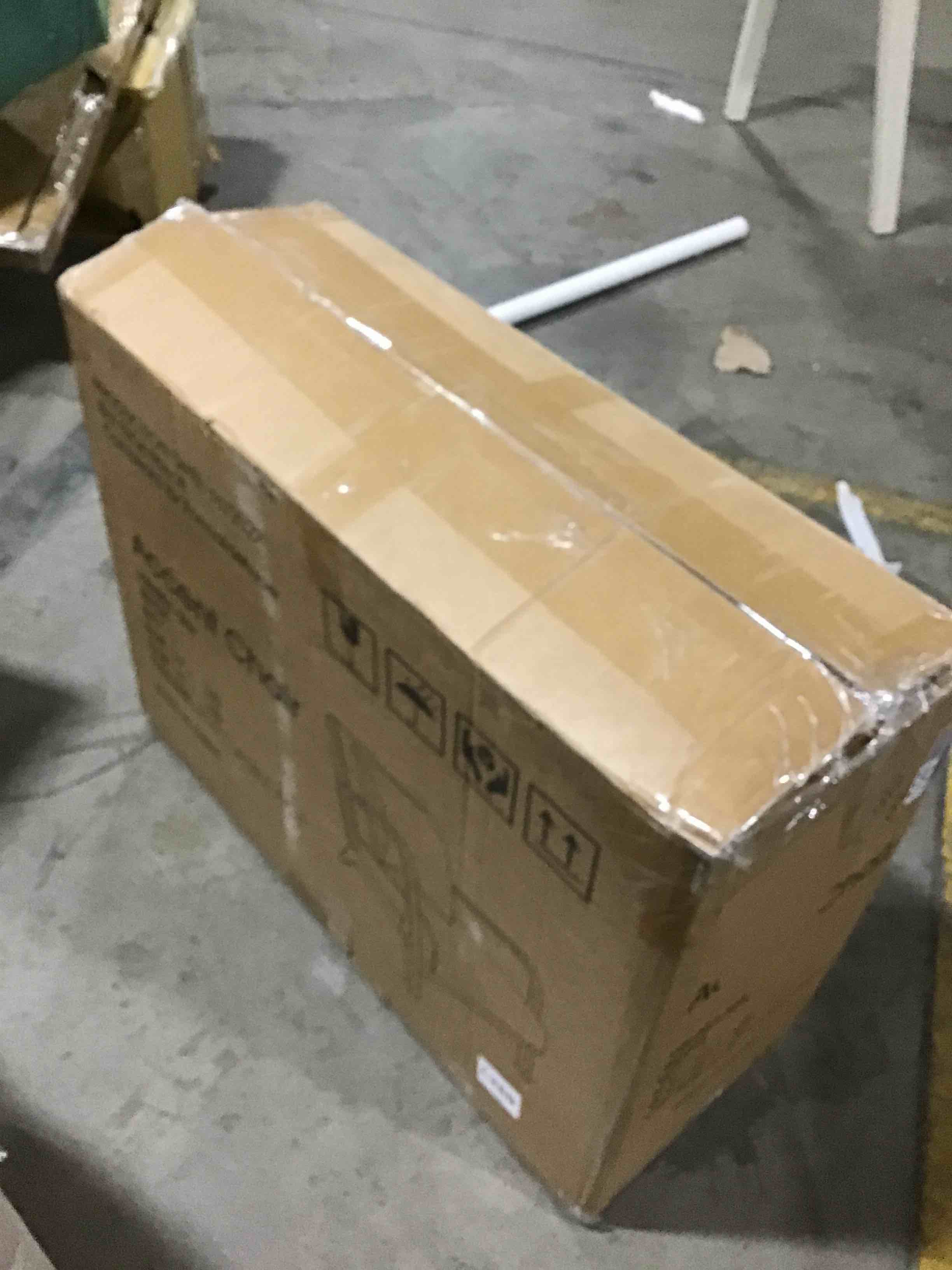 https://s3.amazonaws.com/lotting-images-prod/bidfta/BLU4278685_1685708287102.jpeg