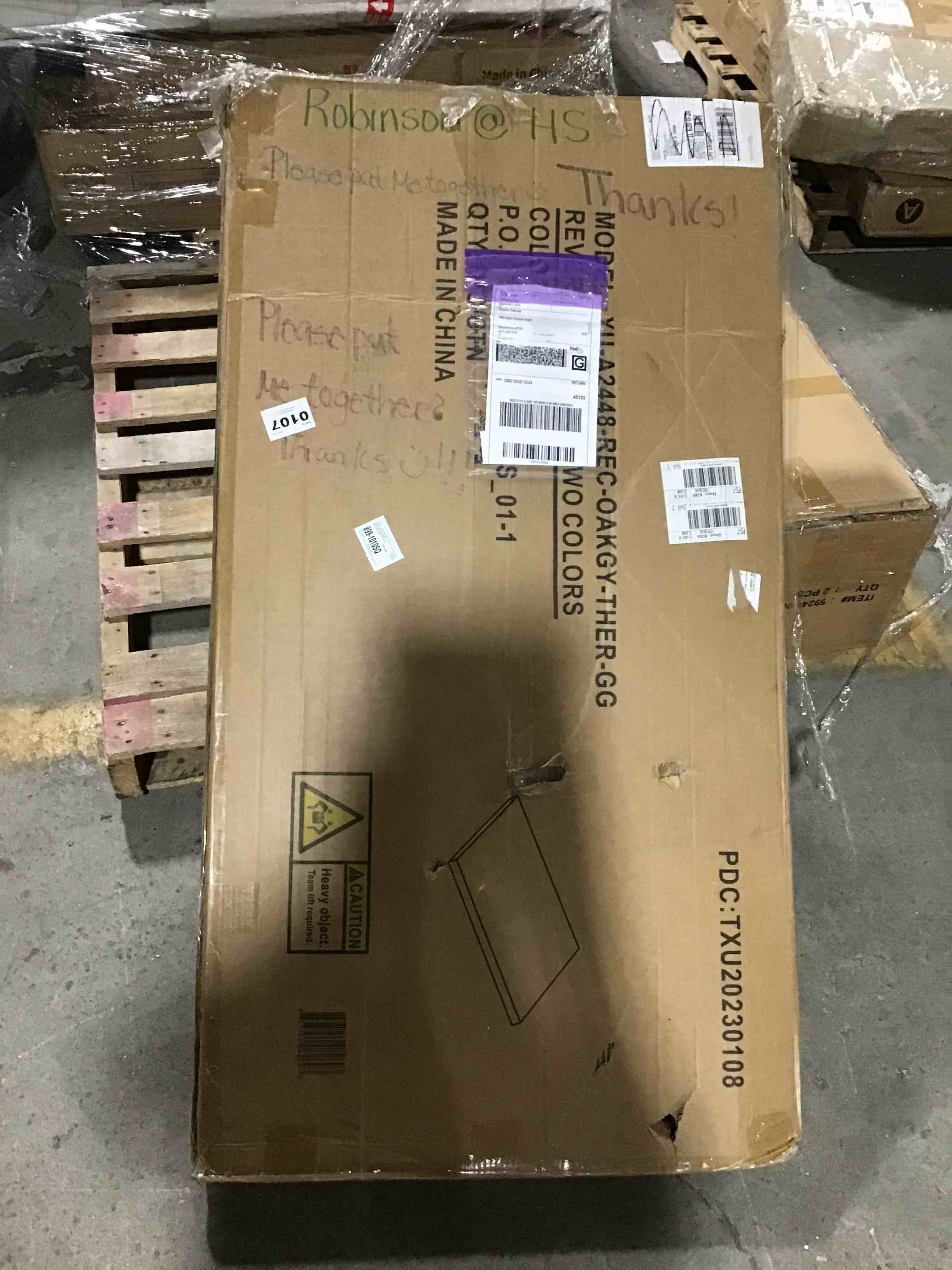 https://s3.amazonaws.com/lotting-images-prod/bidfta/BLU4279094_1686075860025.jpeg
