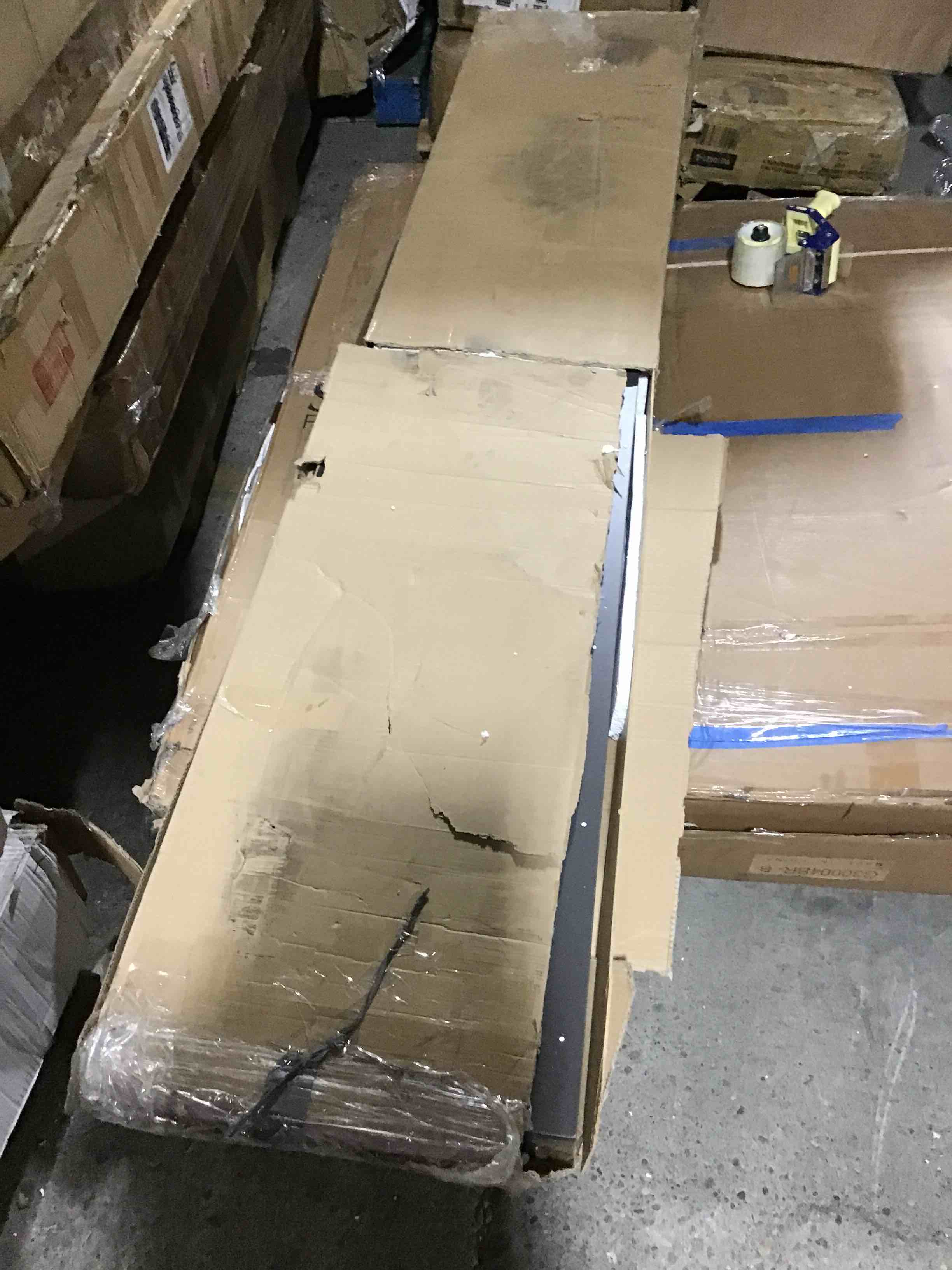 https://s3.amazonaws.com/lotting-images-prod/bidfta/BLU4279130_1686065931191.jpeg