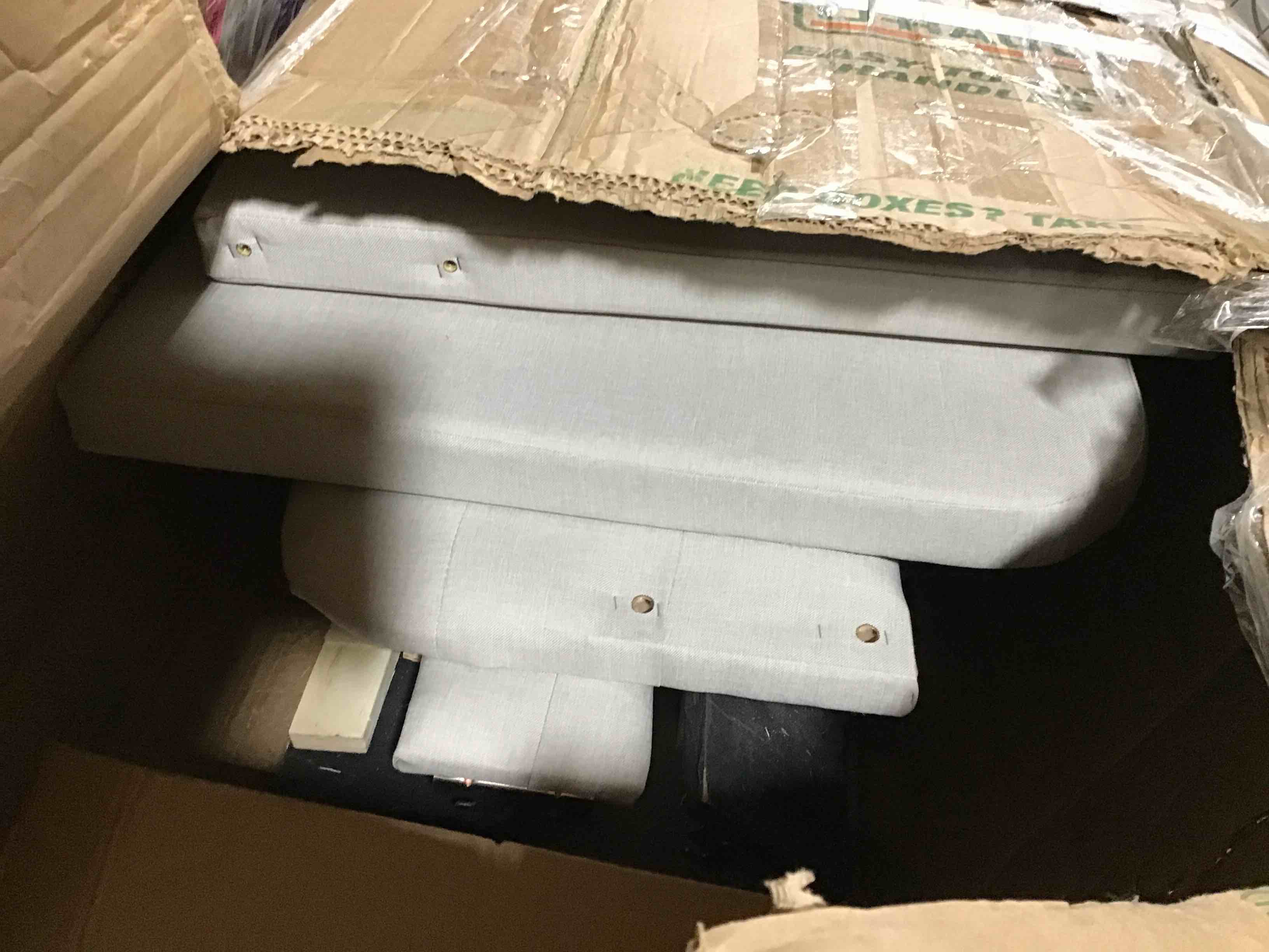 https://s3.amazonaws.com/lotting-images-prod/bidfta/BLU4279134_1686063974696.jpeg