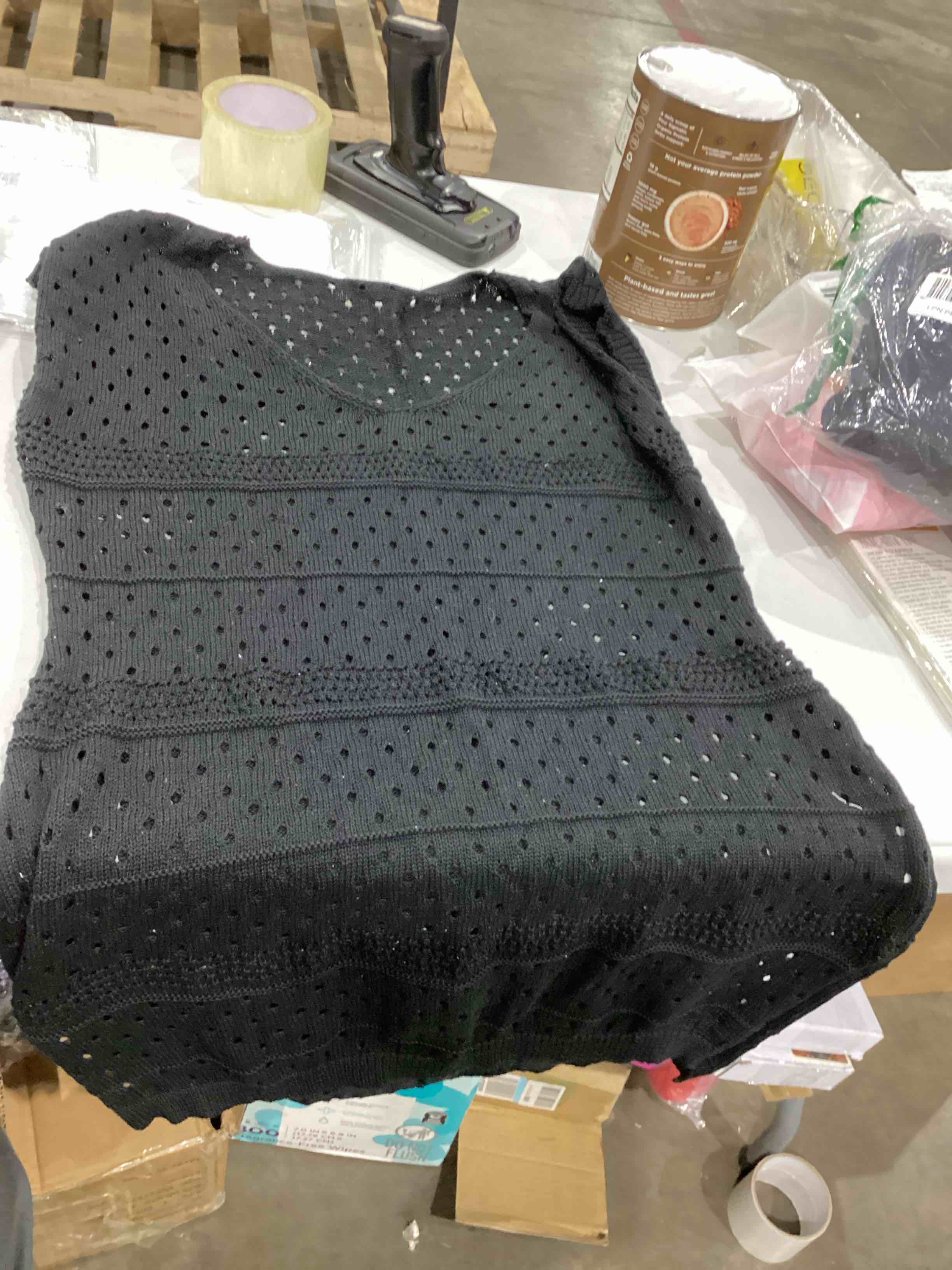 Knitted Short Shirt with holes