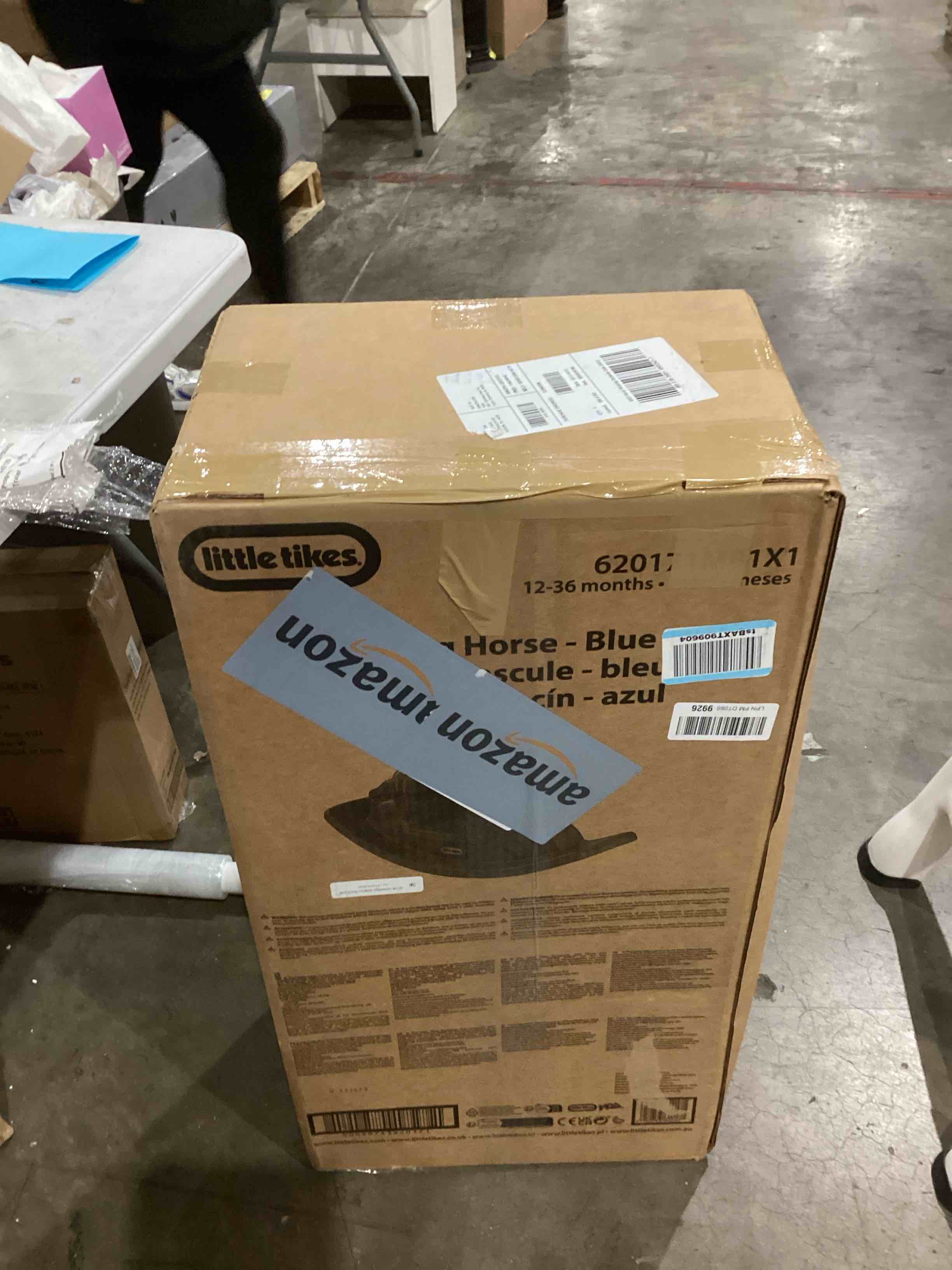 https://s3.amazonaws.com/lotting-images-prod/bidfta/BLU4295222_1745245126890.jpeg
