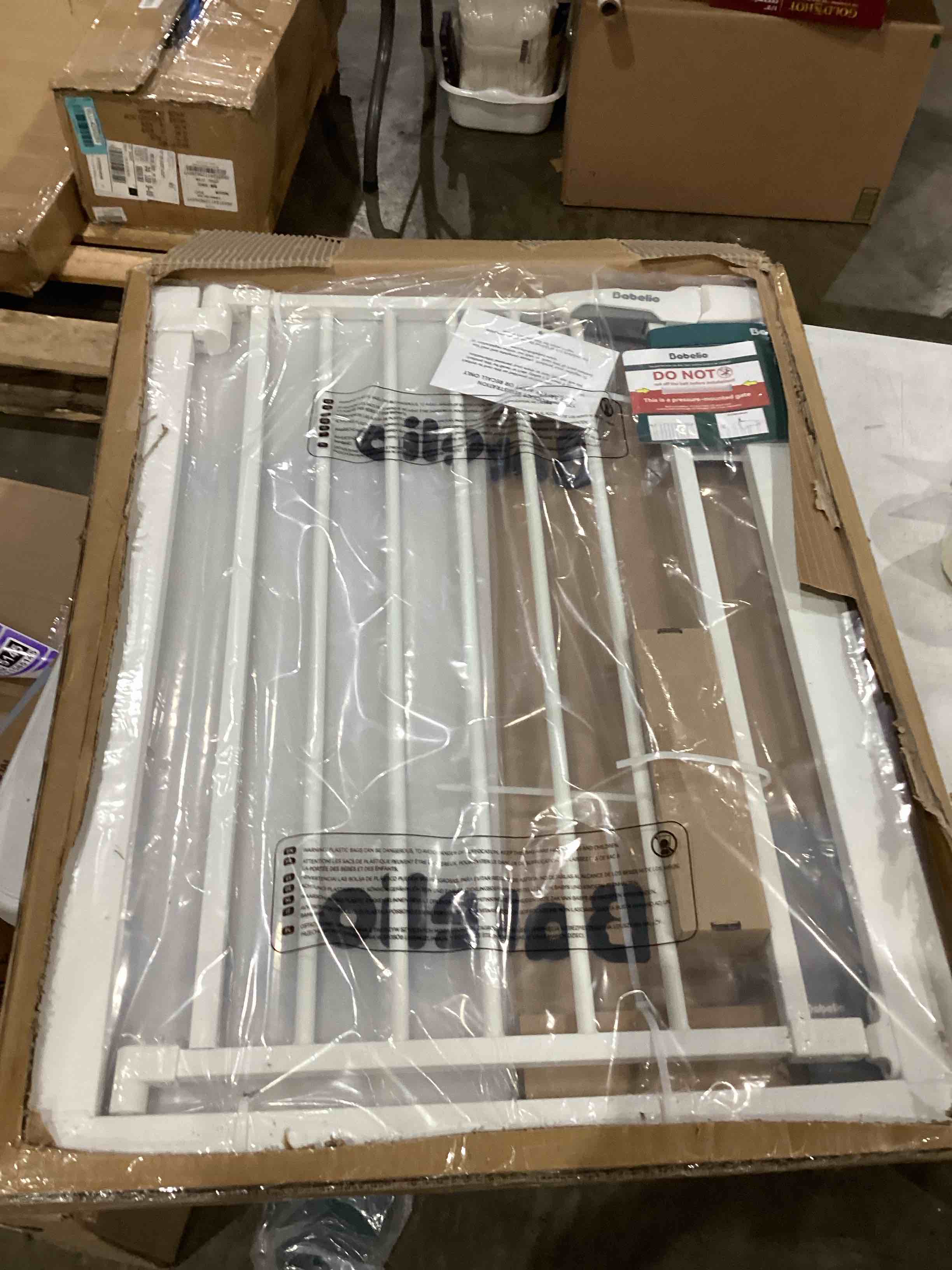 https://s3.amazonaws.com/lotting-images-prod/bidfta/BLU4295294_1745323762368.jpeg