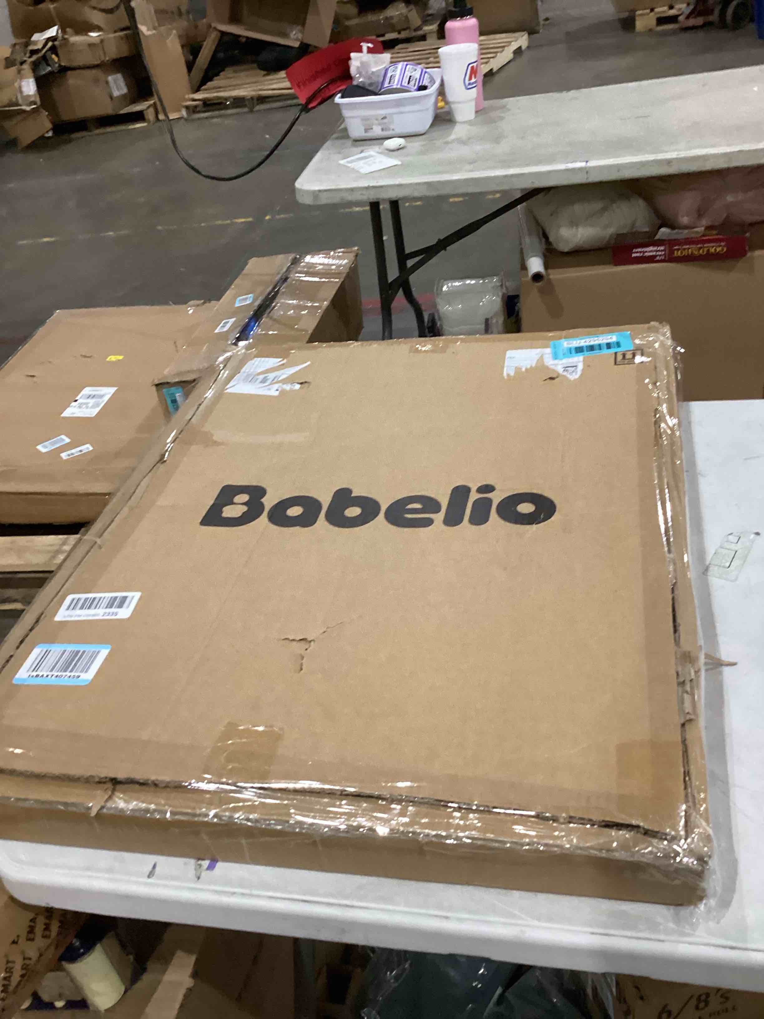 https://s3.amazonaws.com/lotting-images-prod/bidfta/BLU4295294_1745323788428.jpeg