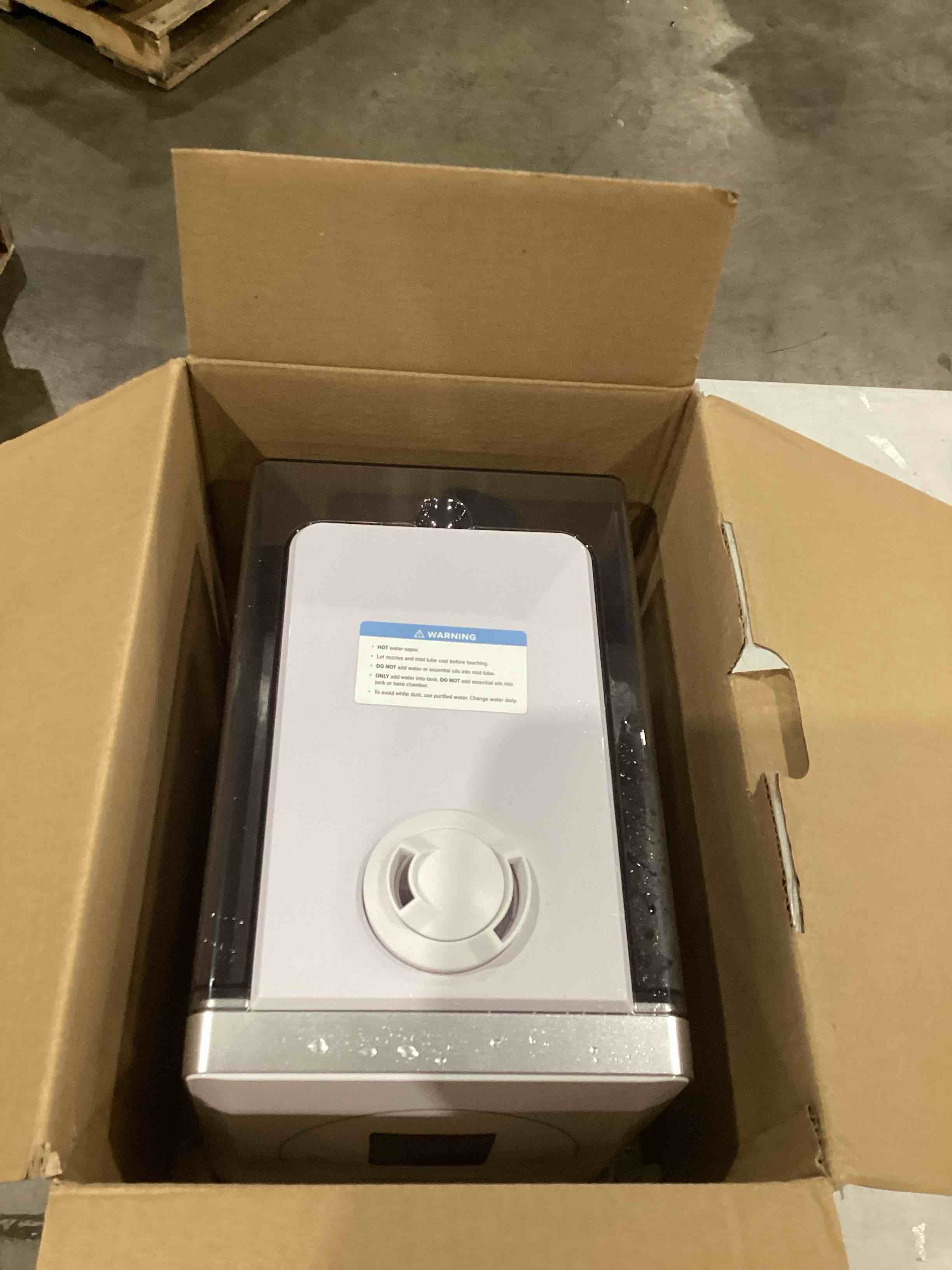 https://s3.amazonaws.com/lotting-images-prod/bidfta/BLU4295346_1746047792010.jpeg