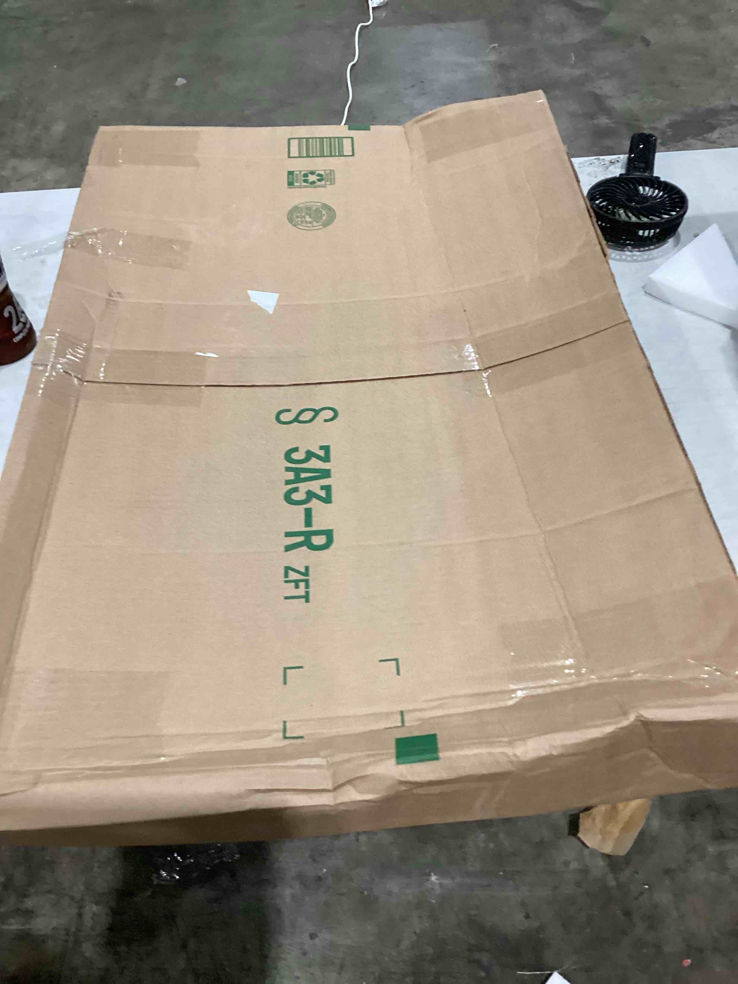 https://s3.amazonaws.com/lotting-images-prod/bidfta/BLU4295477_1746122124161.jpeg