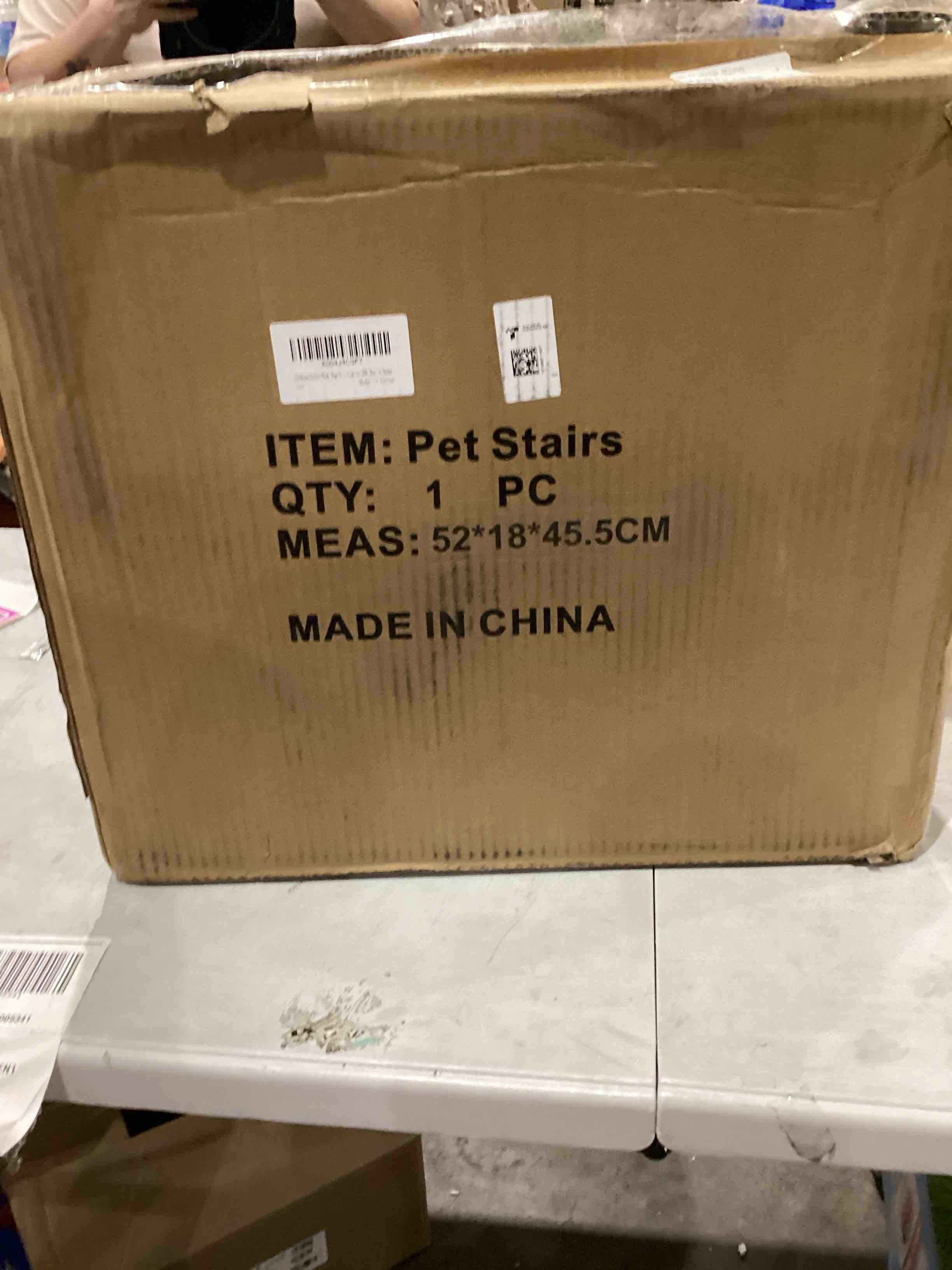 https://s3.amazonaws.com/lotting-images-prod/bidfta/BLU4295520_1746208948123.jpeg