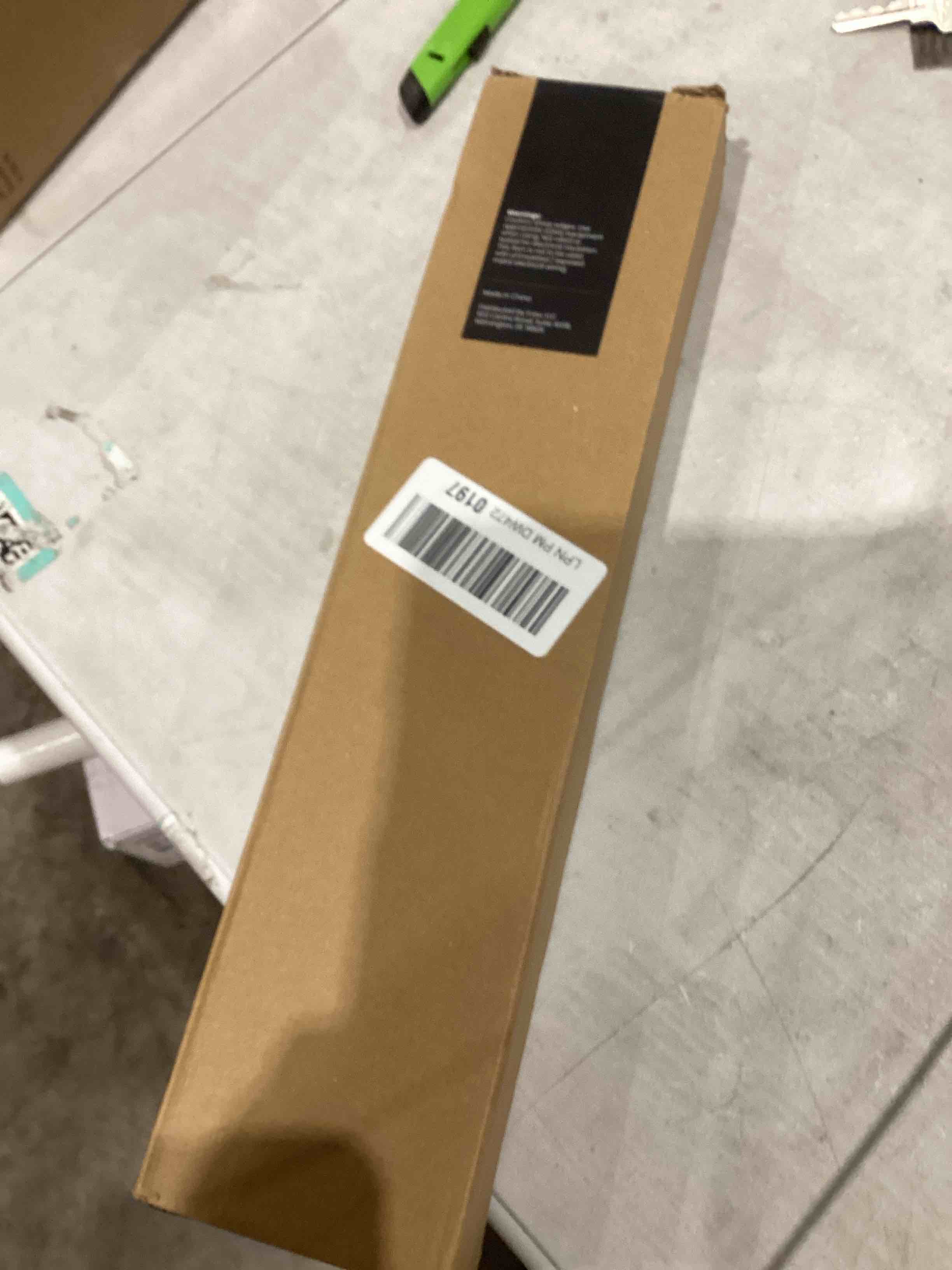 https://s3.amazonaws.com/lotting-images-prod/bidfta/BLU4295668_1746531901503.jpeg