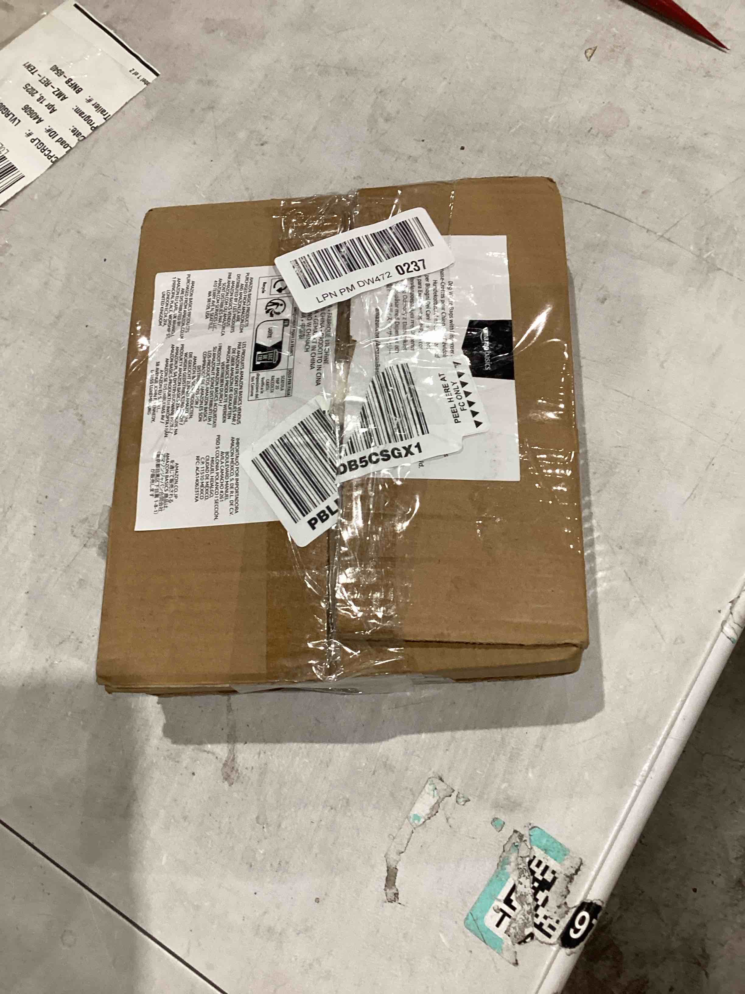 https://s3.amazonaws.com/lotting-images-prod/bidfta/BLU4295698_1746539266555.jpeg