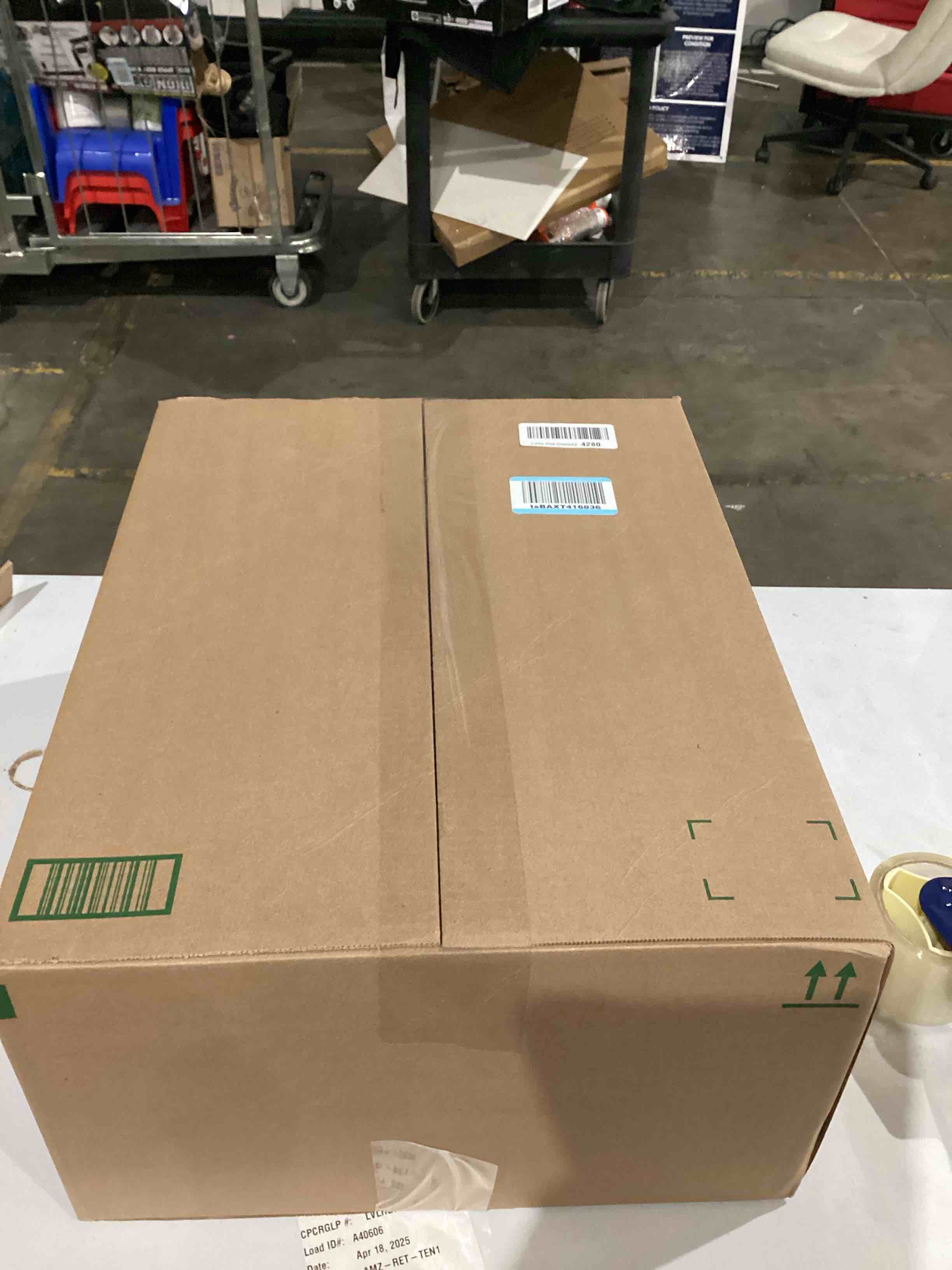 https://s3.amazonaws.com/lotting-images-prod/bidfta/BLU4295754_1746622039038.jpeg