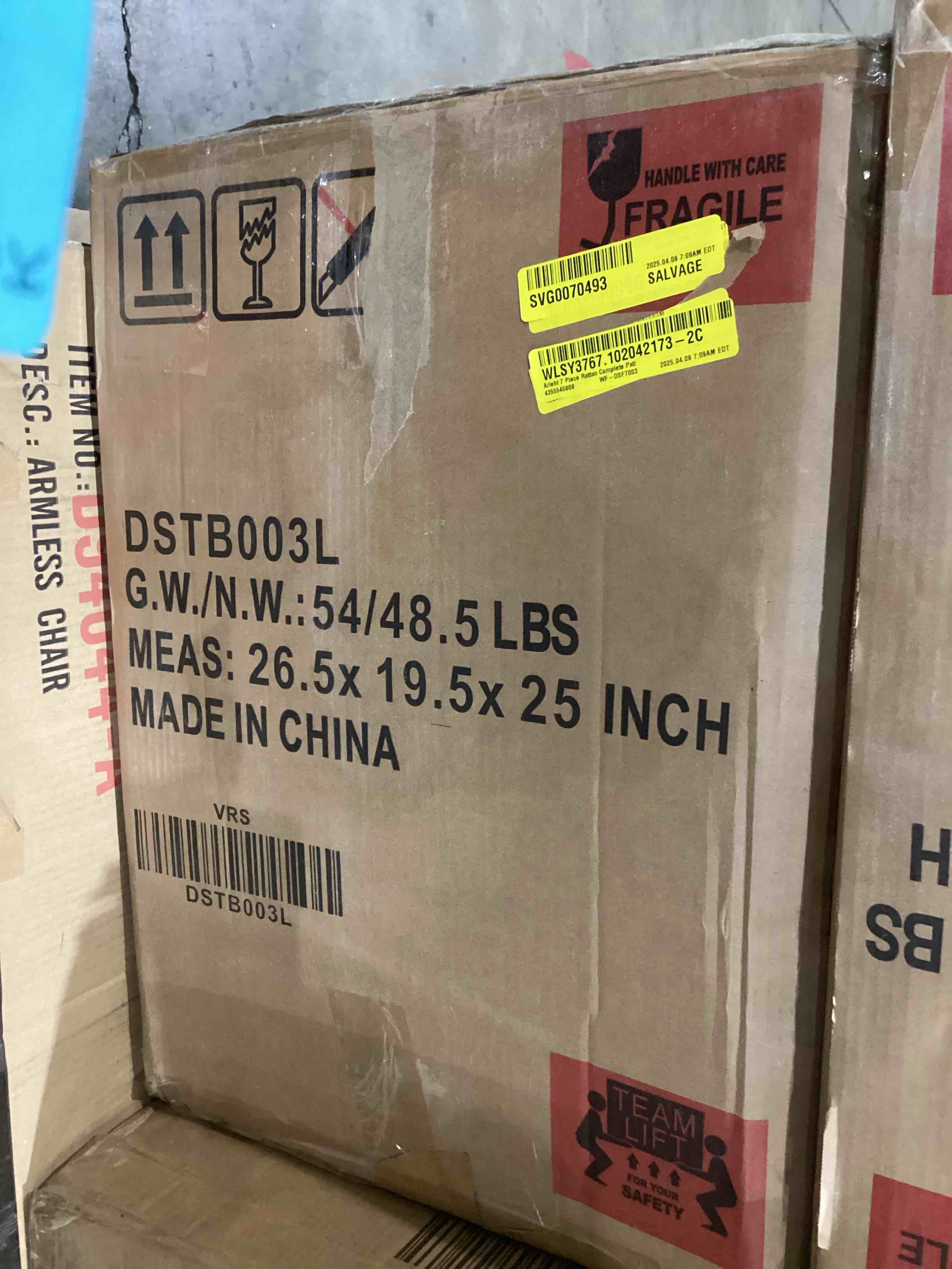 https://s3.amazonaws.com/lotting-images-prod/bidfta/BLU4295794_1746729910577.jpeg