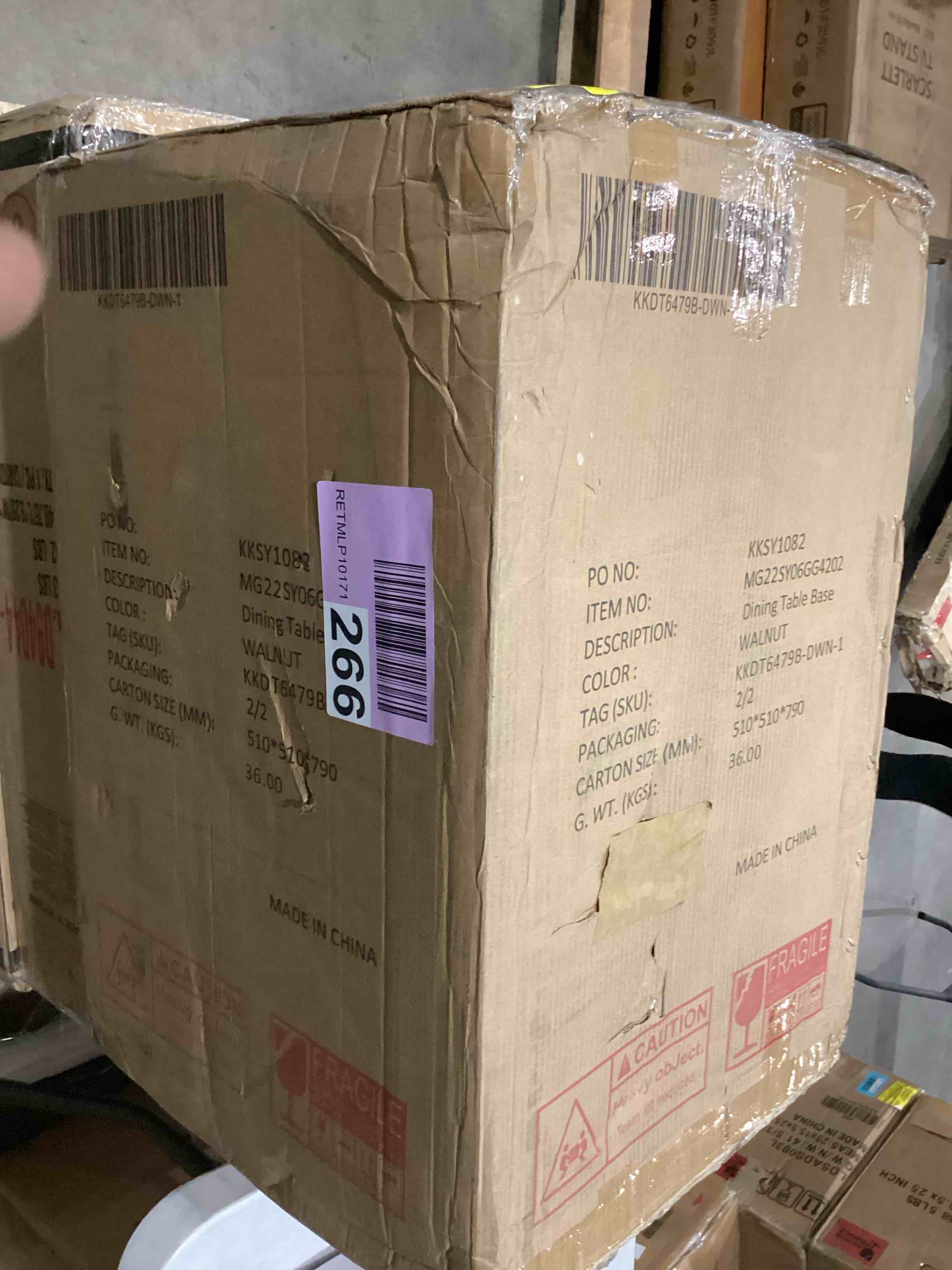 https://s3.amazonaws.com/lotting-images-prod/bidfta/BLU4295796_1746730341640.jpeg