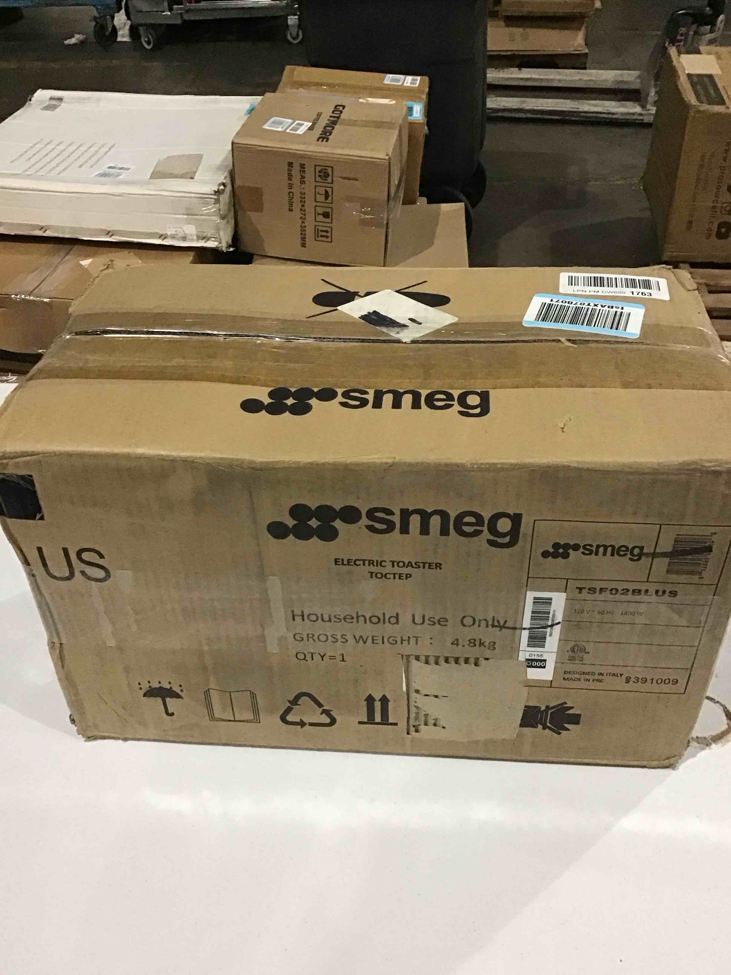 https://s3.amazonaws.com/lotting-images-prod/bidfta/BLU4295864_1746810871913.jpeg