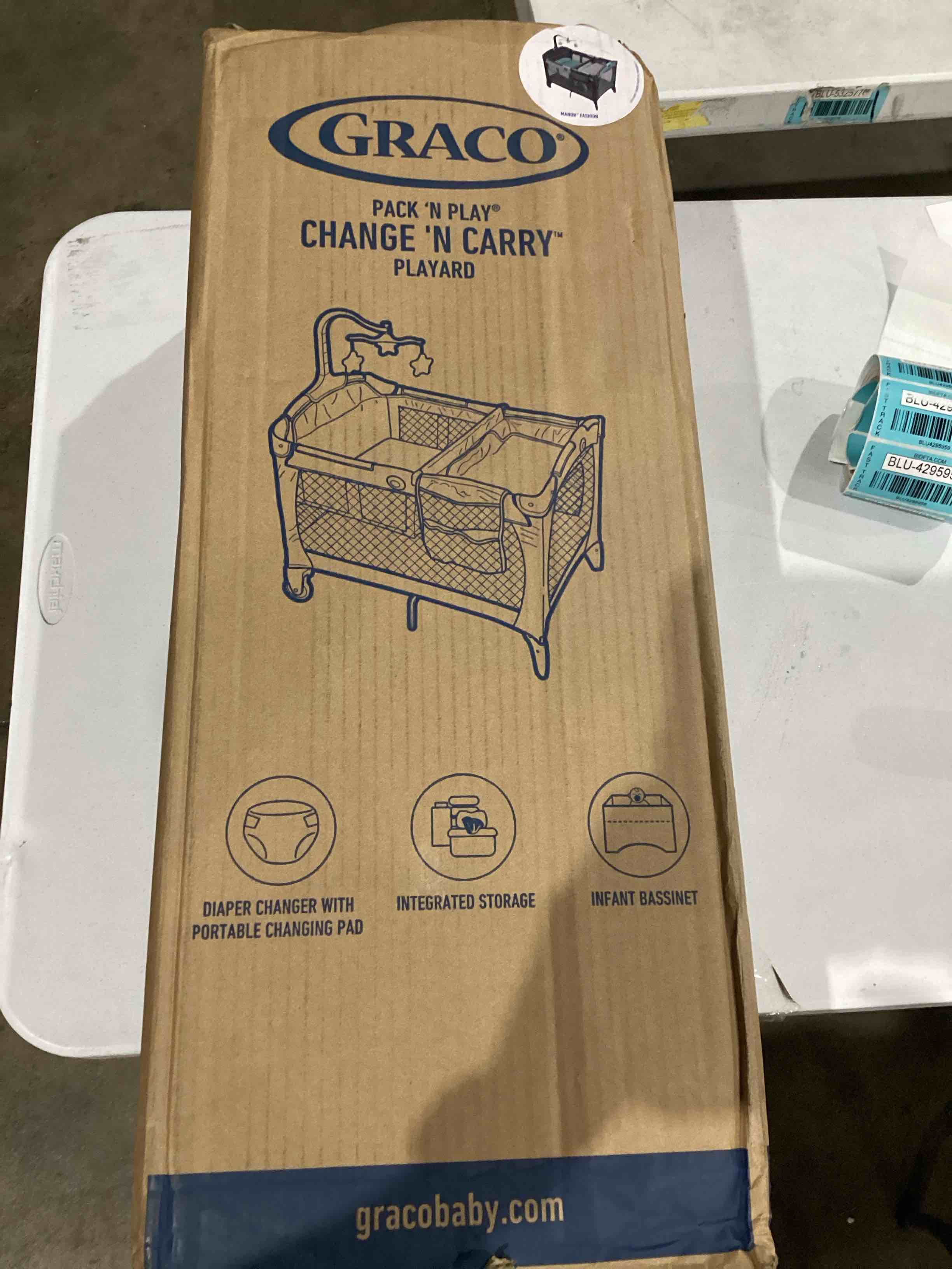 https://s3.amazonaws.com/lotting-images-prod/bidfta/BLU4295952_1747136141780.jpeg