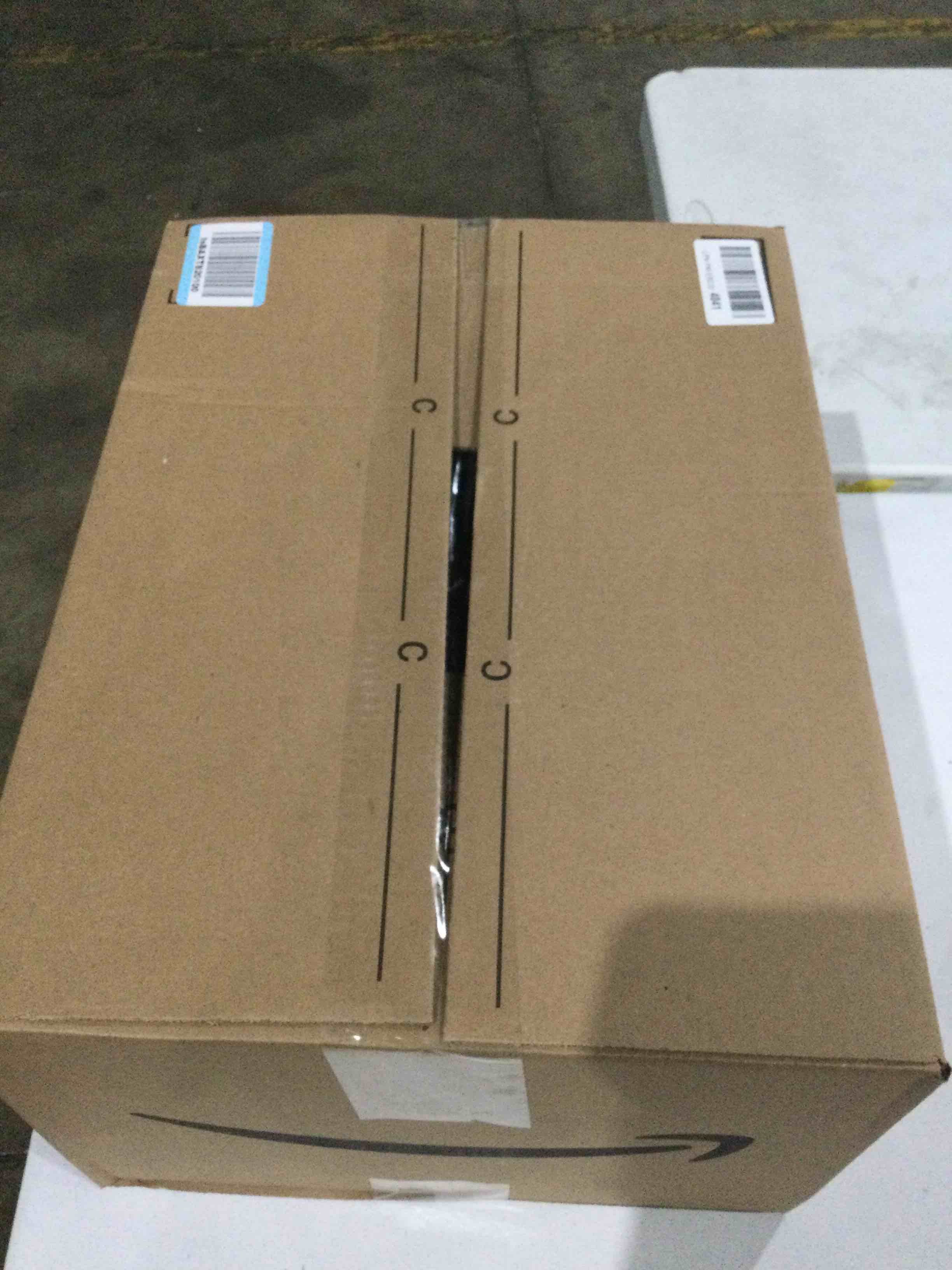 https://s3.amazonaws.com/lotting-images-prod/bidfta/BLU4296004_1747157626259.jpeg