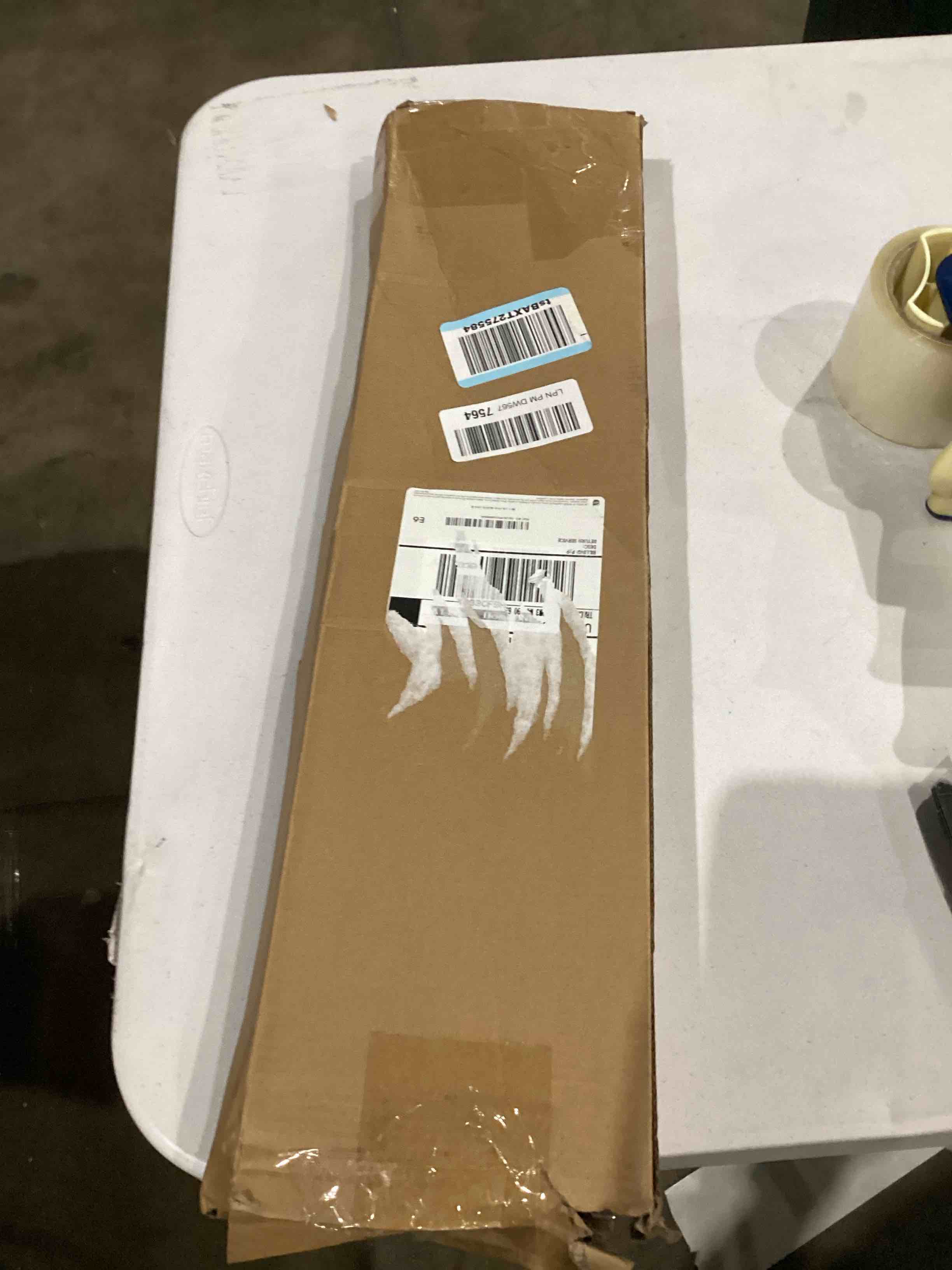 https://s3.amazonaws.com/lotting-images-prod/bidfta/BLU4296074_1747243654589.jpeg