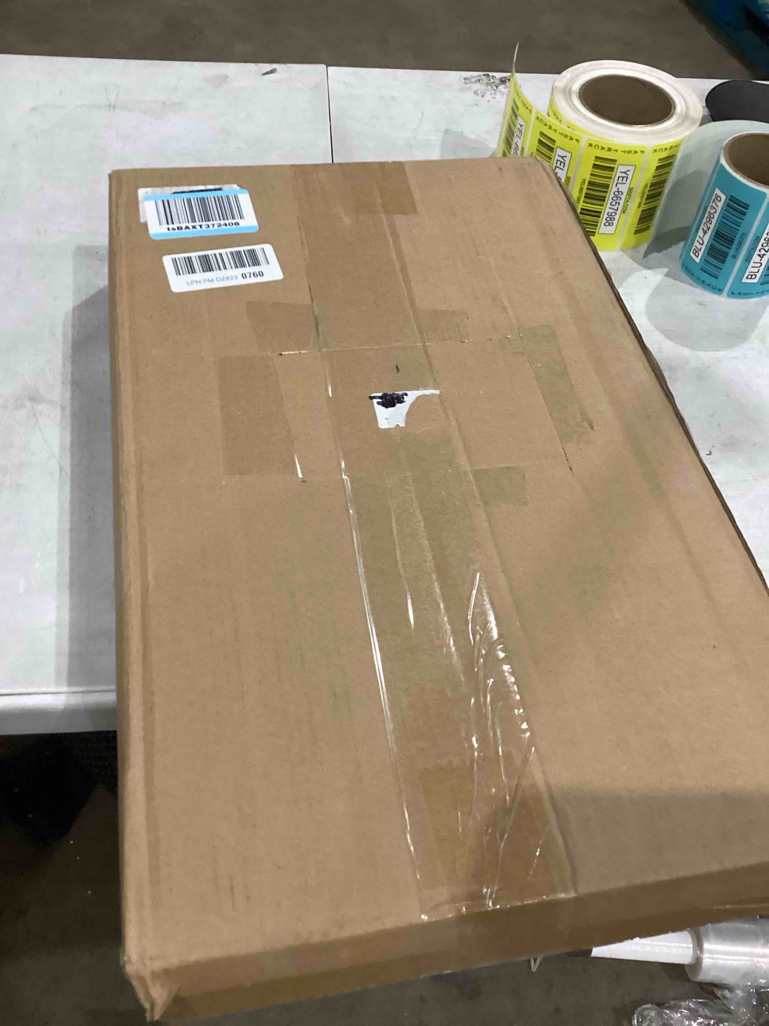 https://s3.amazonaws.com/lotting-images-prod/bidfta/BLU4296373_1748879071009.jpeg