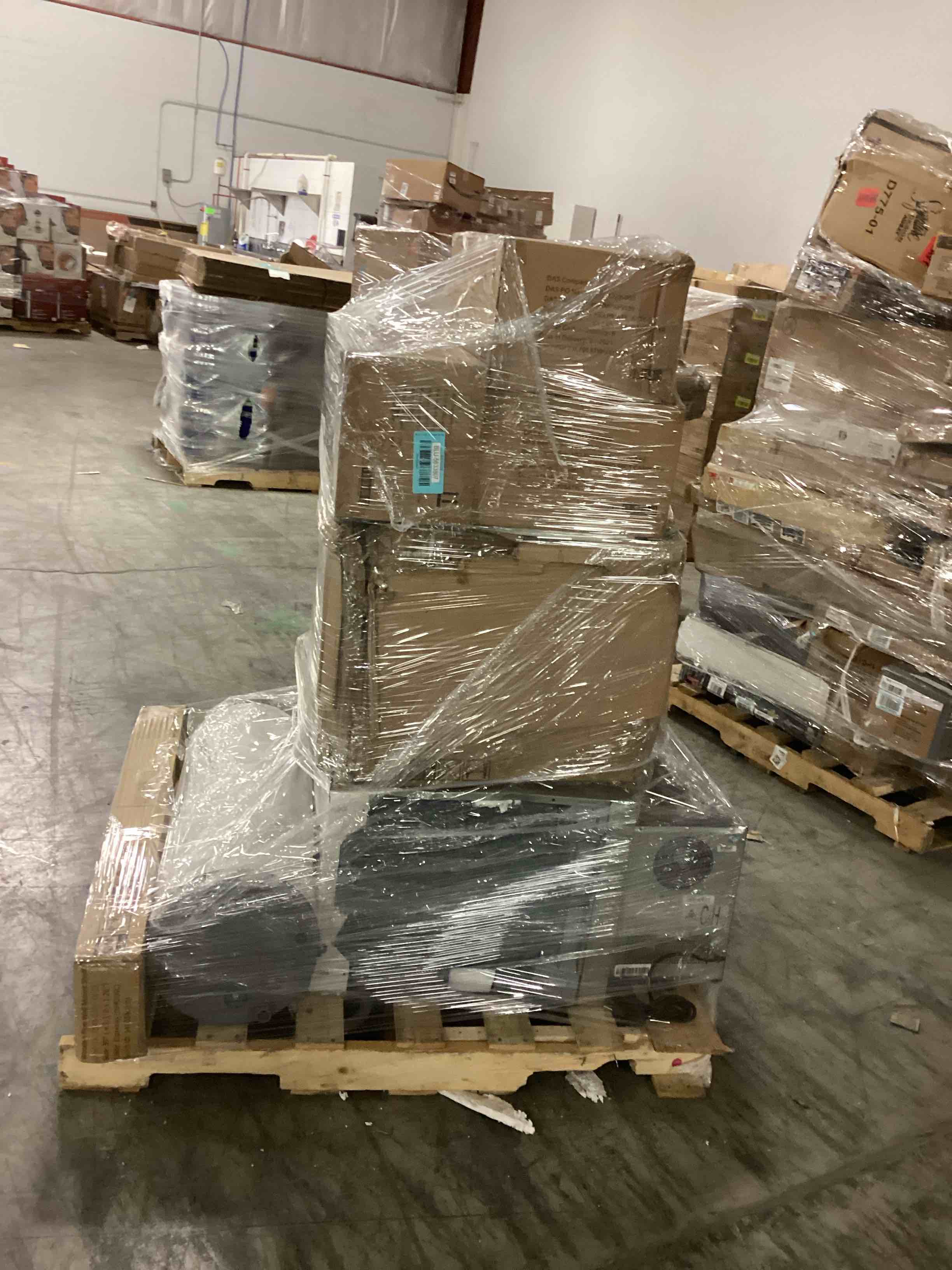https://s3.amazonaws.com/lotting-images-prod/bidfta/BLU4299354_1711388651307.jpeg