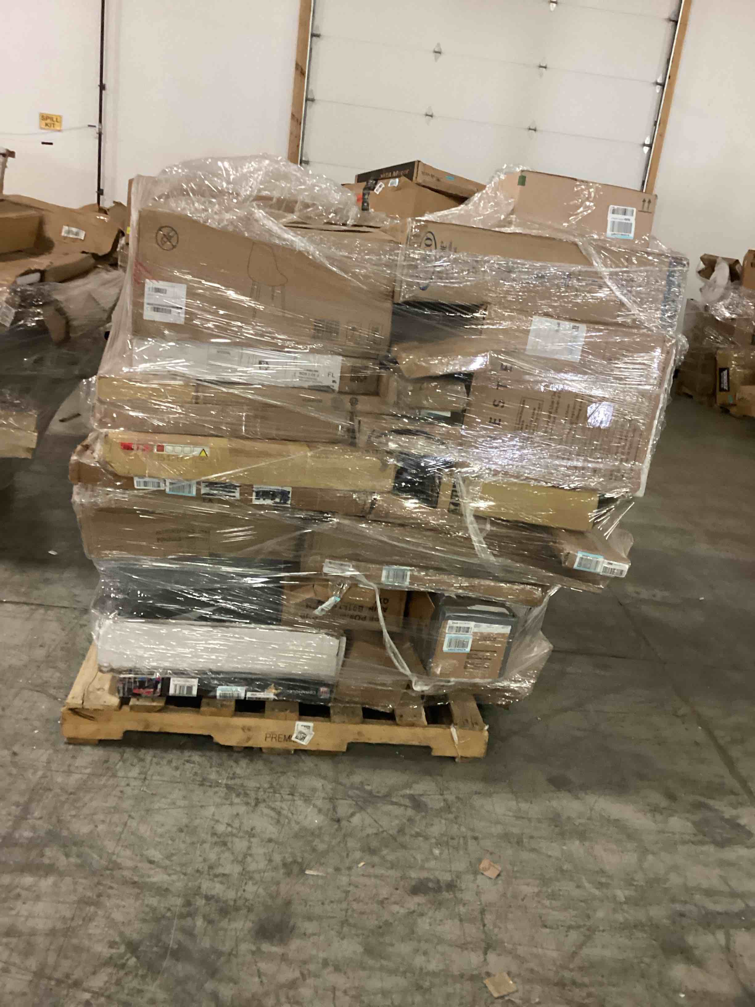 https://s3.amazonaws.com/lotting-images-prod/bidfta/BLU4299360_1711390479756.jpeg