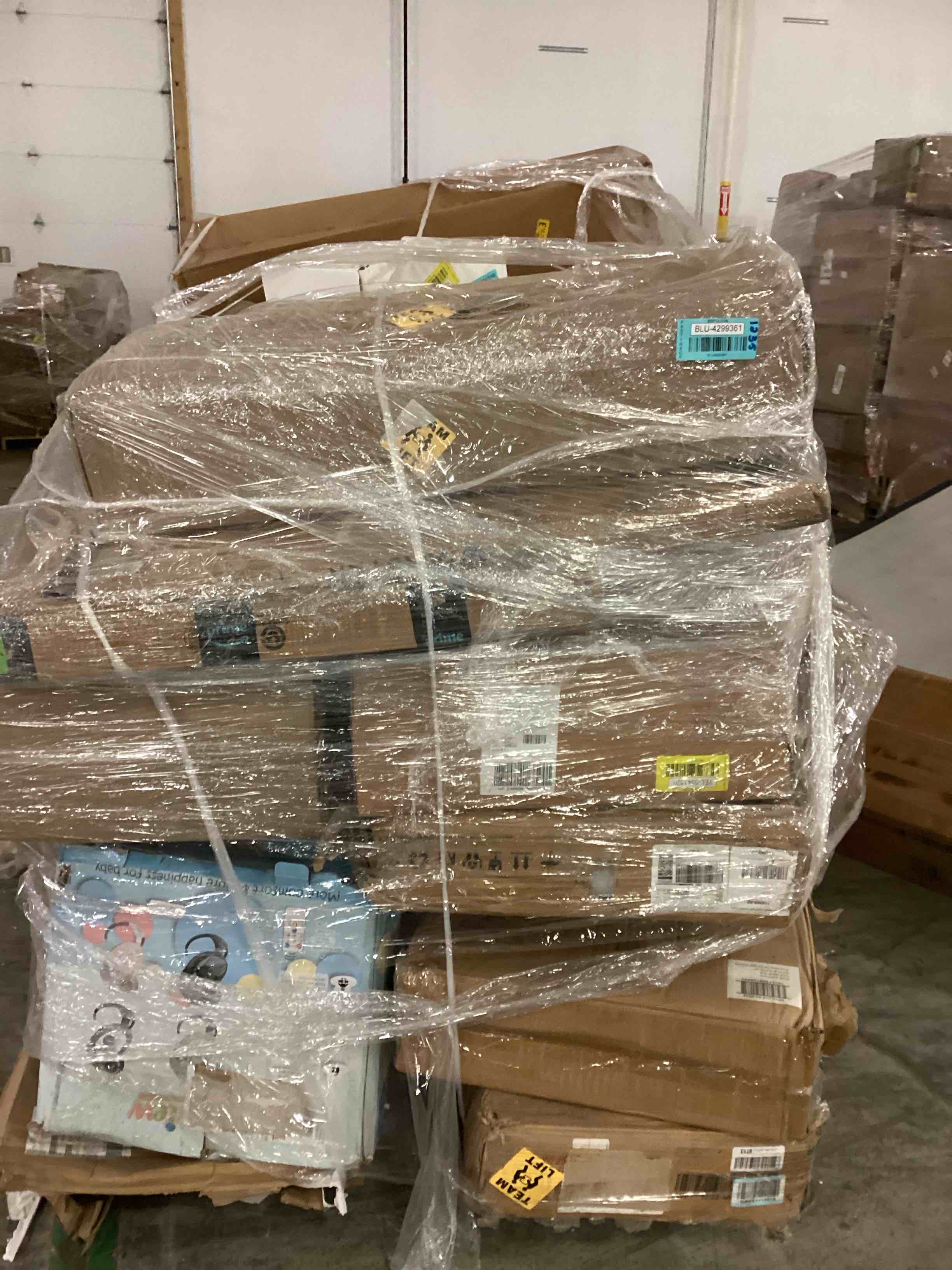 https://s3.amazonaws.com/lotting-images-prod/bidfta/BLU4299361_1711391202160.jpeg