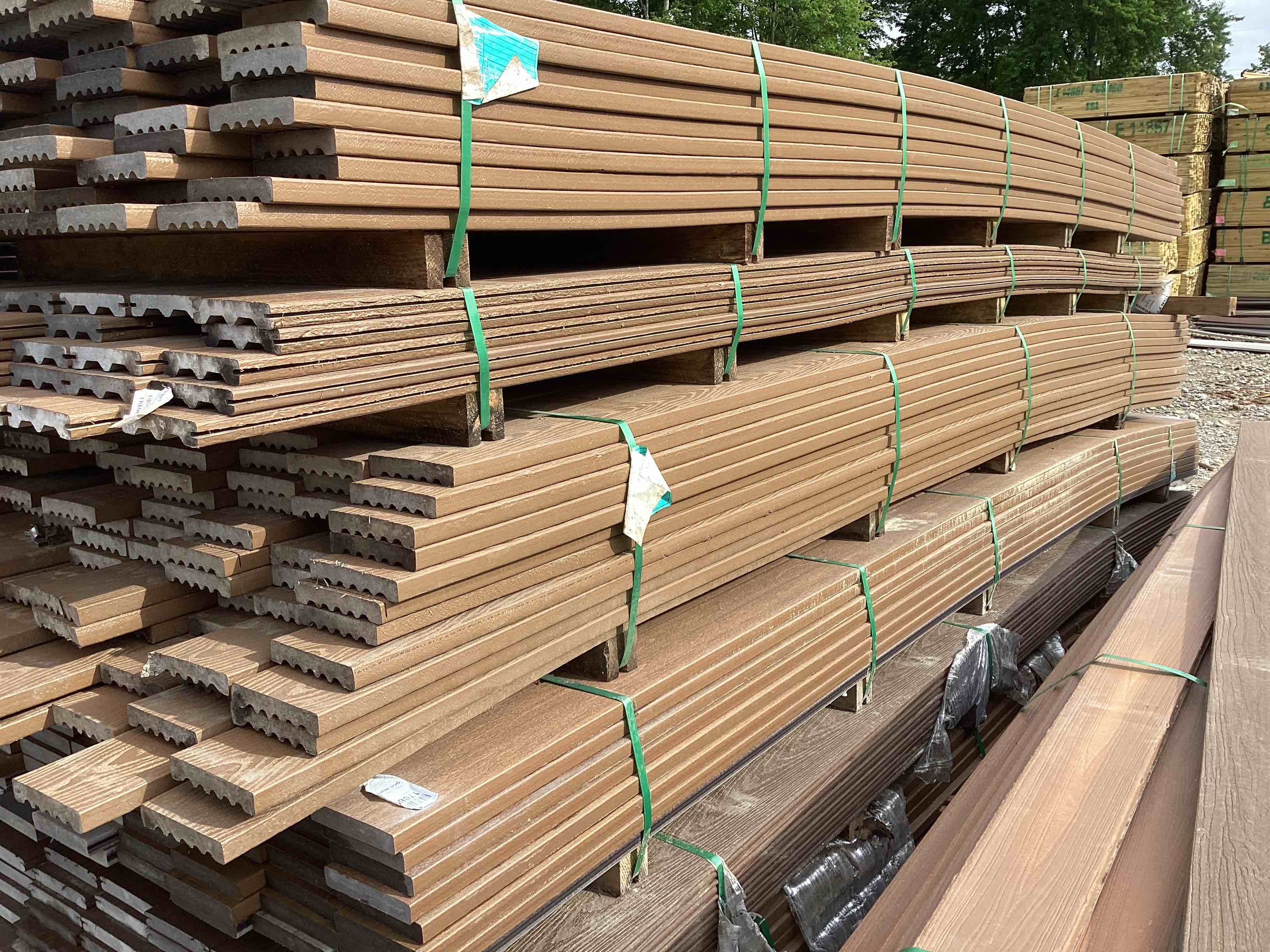 768 linear foot 64 pieces 12’ brown smooth composite decking your bid per linear foot 