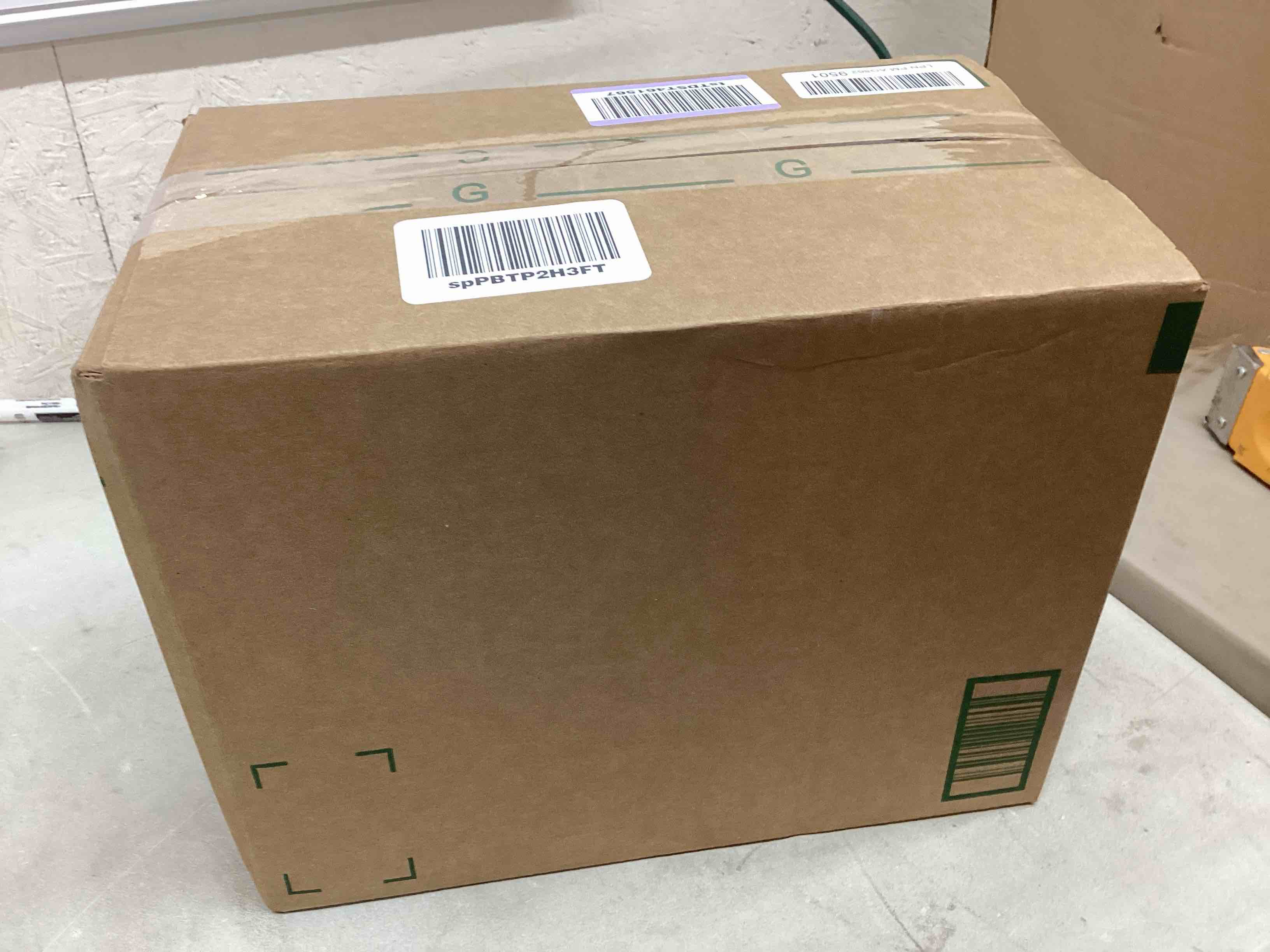 https://s3.amazonaws.com/lotting-images-prod/bidfta/BLU4311049_1684795087678.jpeg