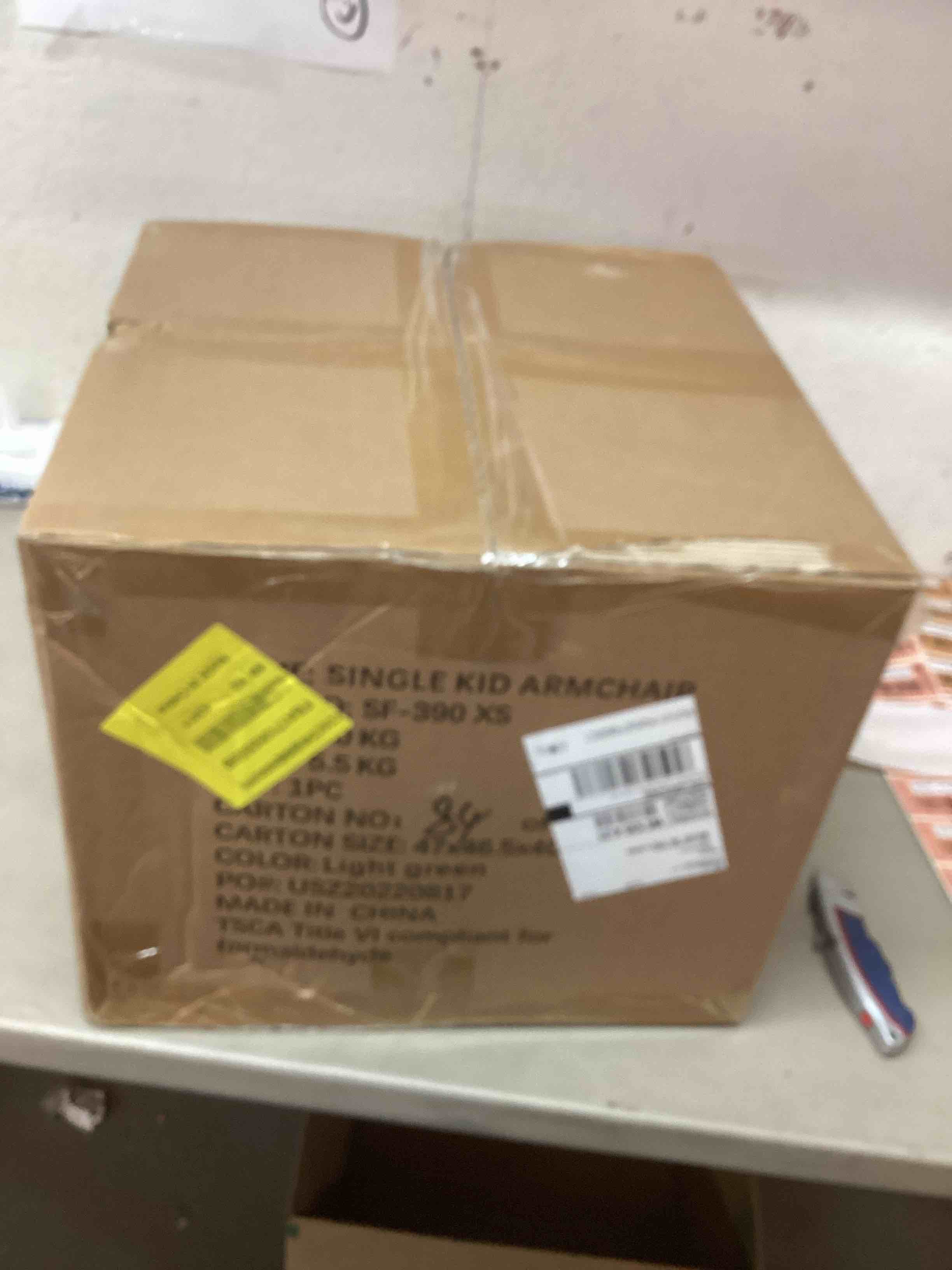 https://s3.amazonaws.com/lotting-images-prod/bidfta/BLU4311087_1684876366222.jpeg