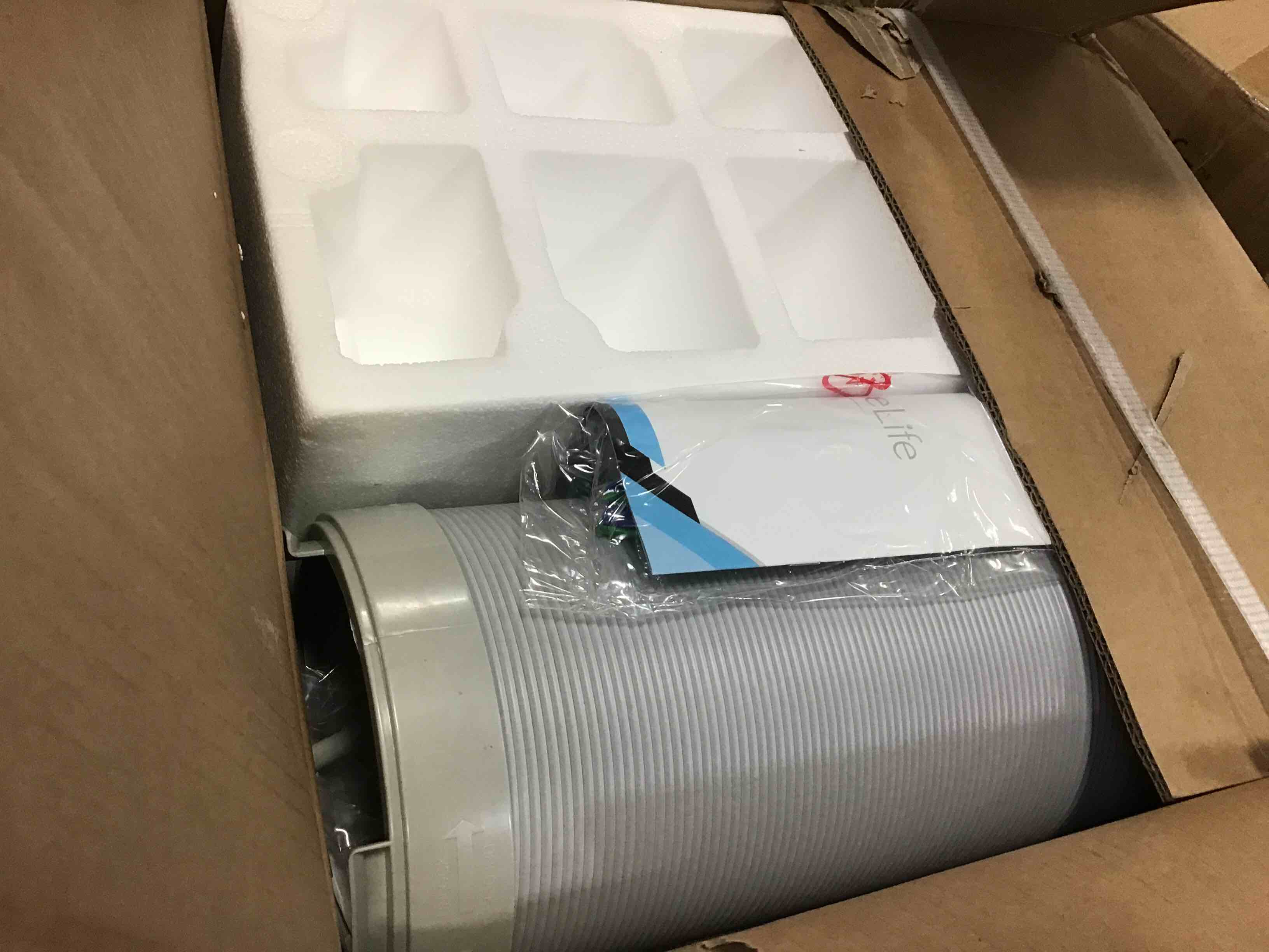 https://s3.amazonaws.com/lotting-images-prod/bidfta/BLU4345591_1676903002898.jpeg