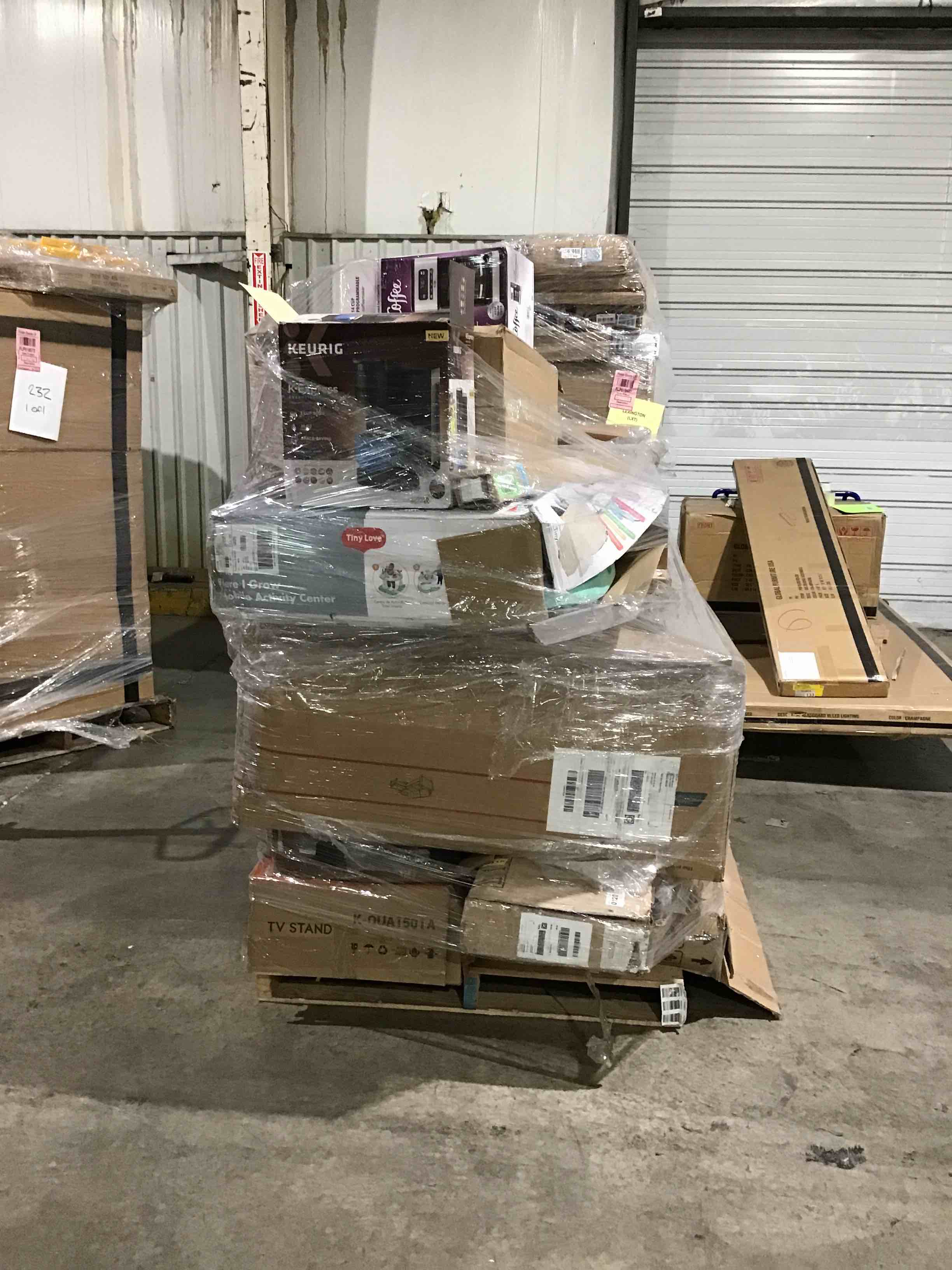 https://s3.amazonaws.com/lotting-images-prod/bidfta/BLU4354664_1706642600763.jpeg