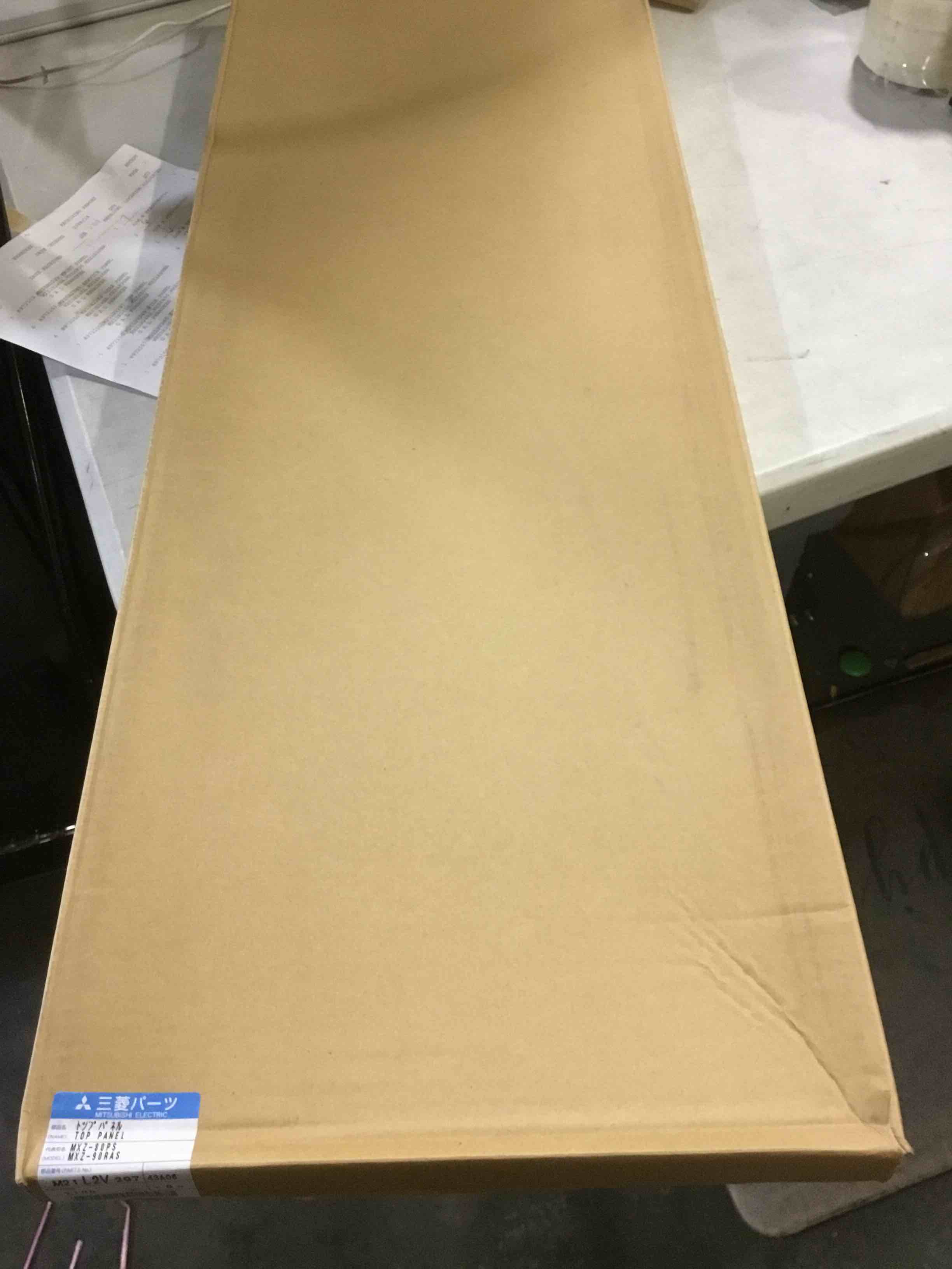 https://s3.amazonaws.com/lotting-images-prod/bidfta/BLU4395395_1677765819596.jpeg