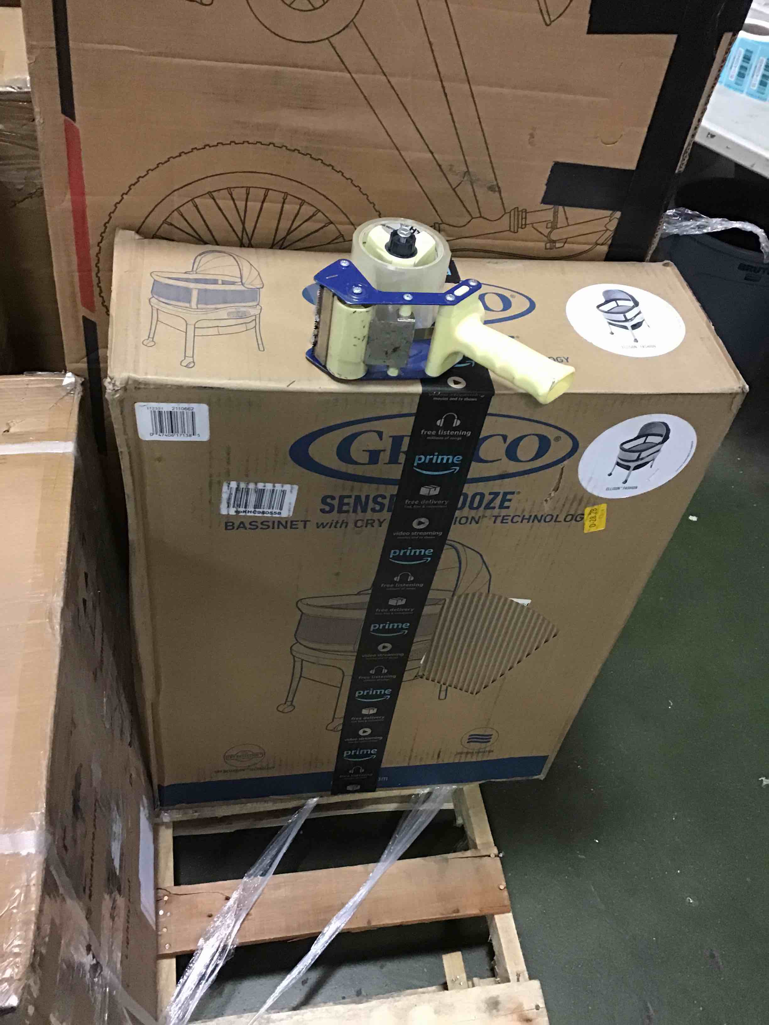 https://s3.amazonaws.com/lotting-images-prod/bidfta/BLU4398482_1674658380132.jpeg