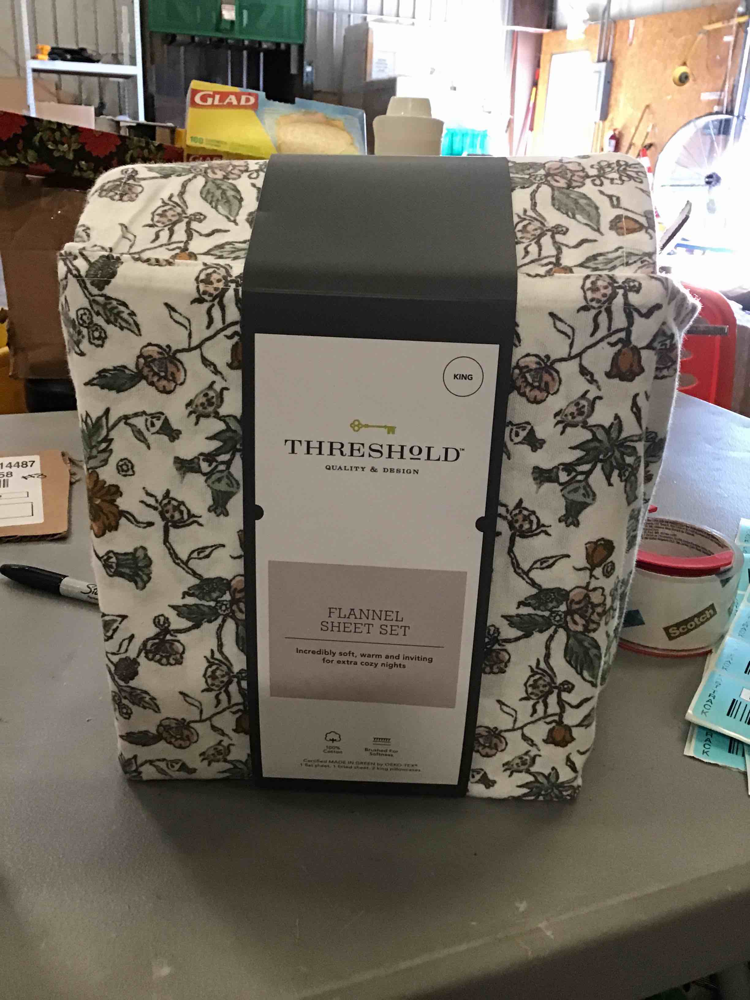 https://s3.amazonaws.com/lotting-images-prod/bidfta/BLU4426340_1689086117904.jpeg