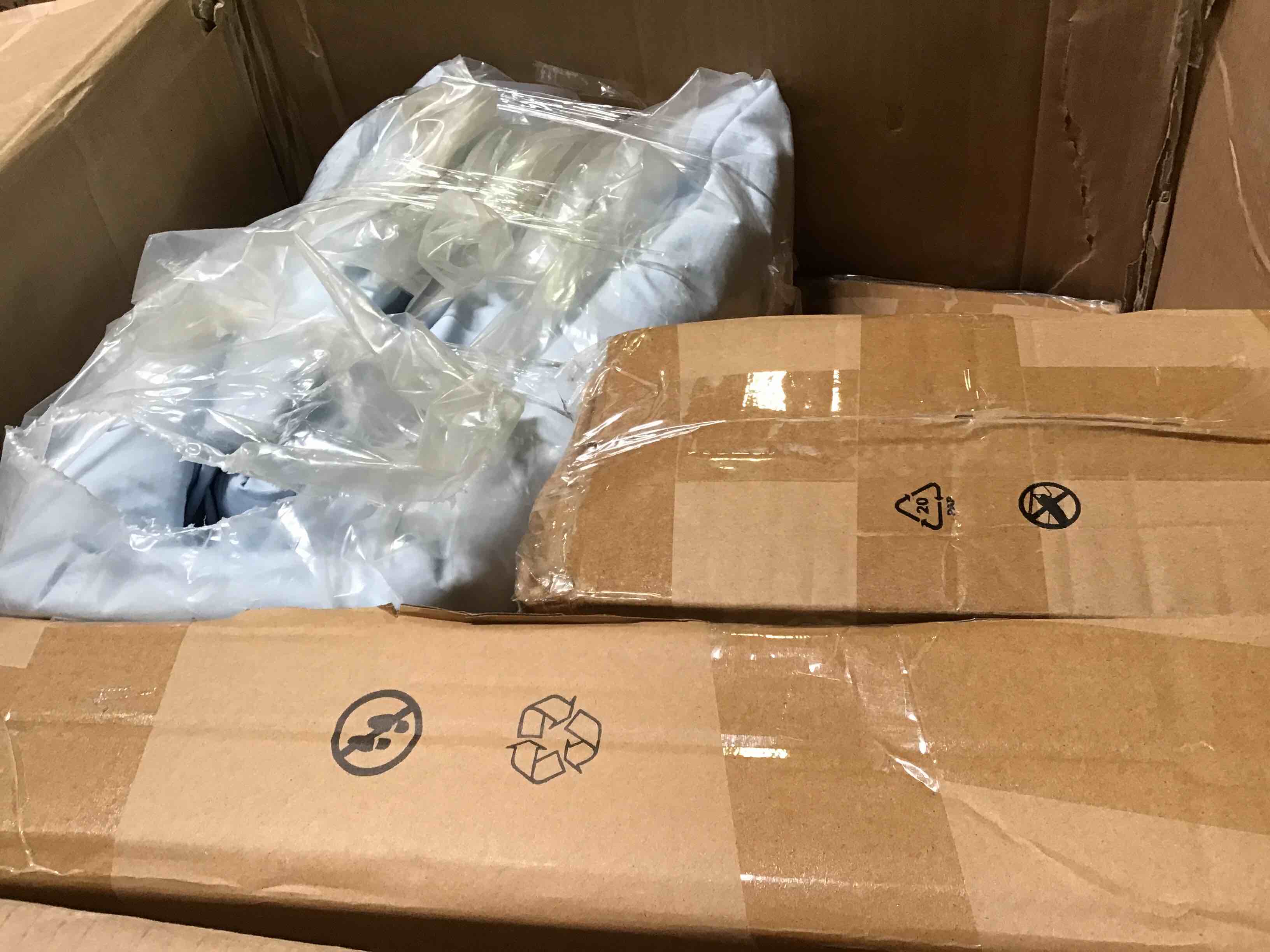 https://s3.amazonaws.com/lotting-images-prod/bidfta/BLU4505582_1691091901844.jpeg