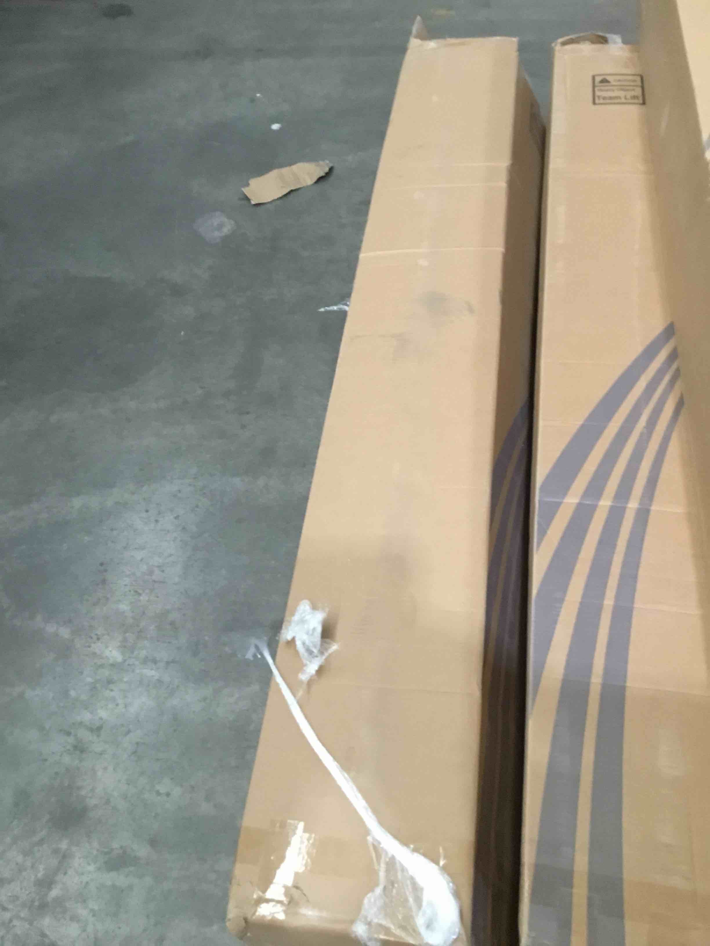 https://s3.amazonaws.com/lotting-images-prod/bidfta/BLU4509085_1702407400780.jpeg