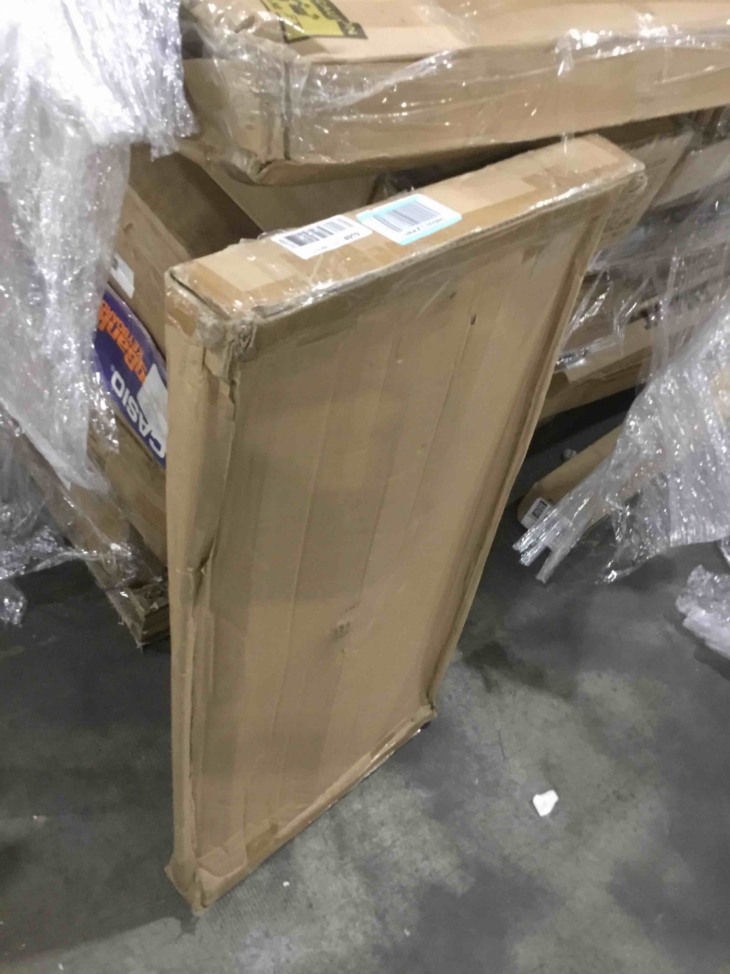 https://s3.amazonaws.com/lotting-images-prod/bidfta/BLU4509588_1697136513453.jpeg
