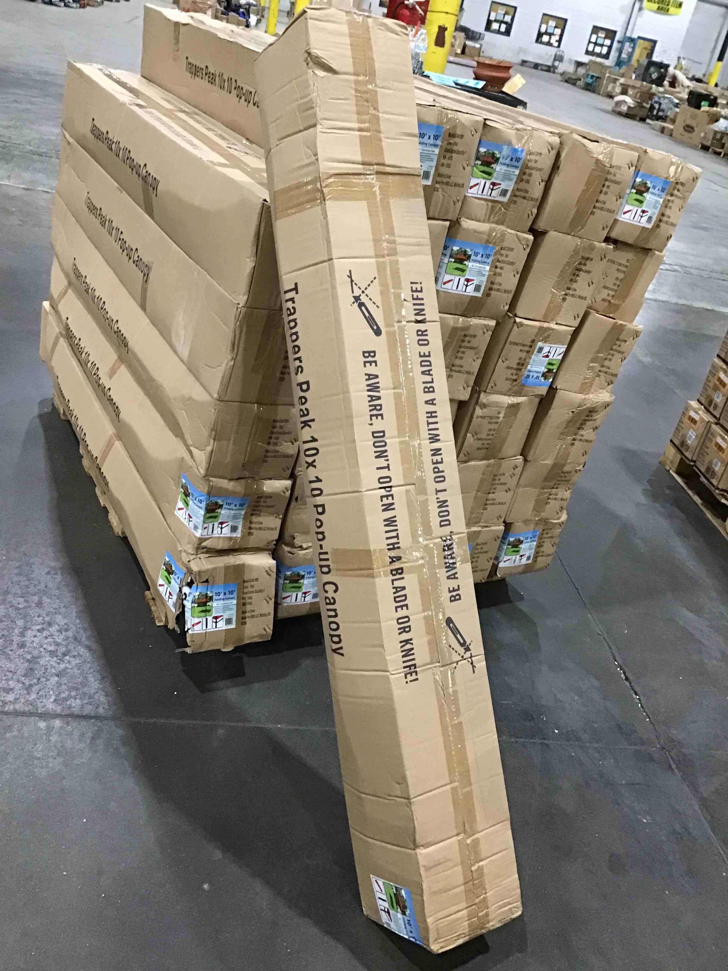 https://s3.amazonaws.com/lotting-images-prod/bidfta/BLU4510953_1700150025194.jpeg
