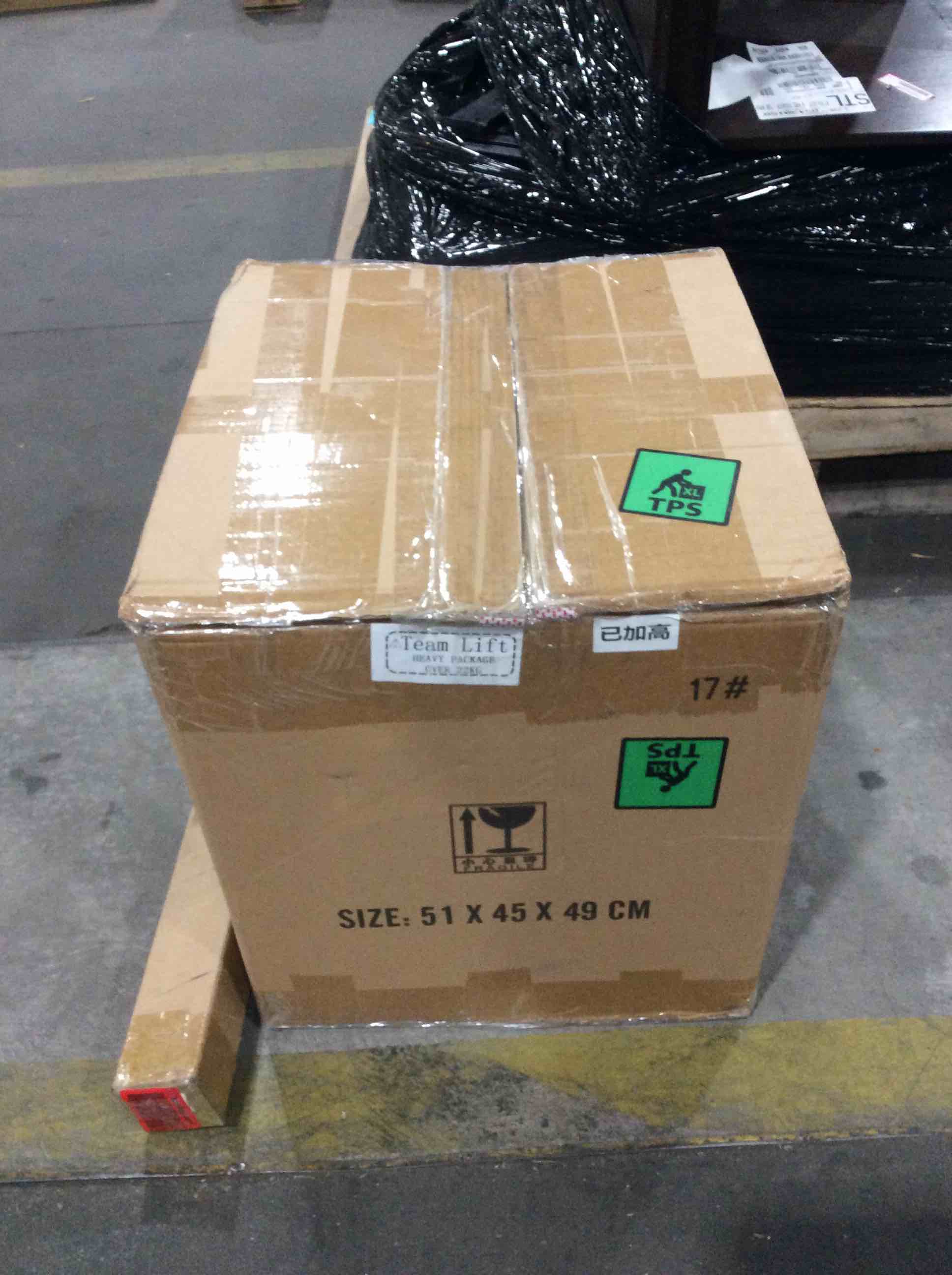 https://s3.amazonaws.com/lotting-images-prod/bidfta/BLU4512319_1703692259875.jpeg