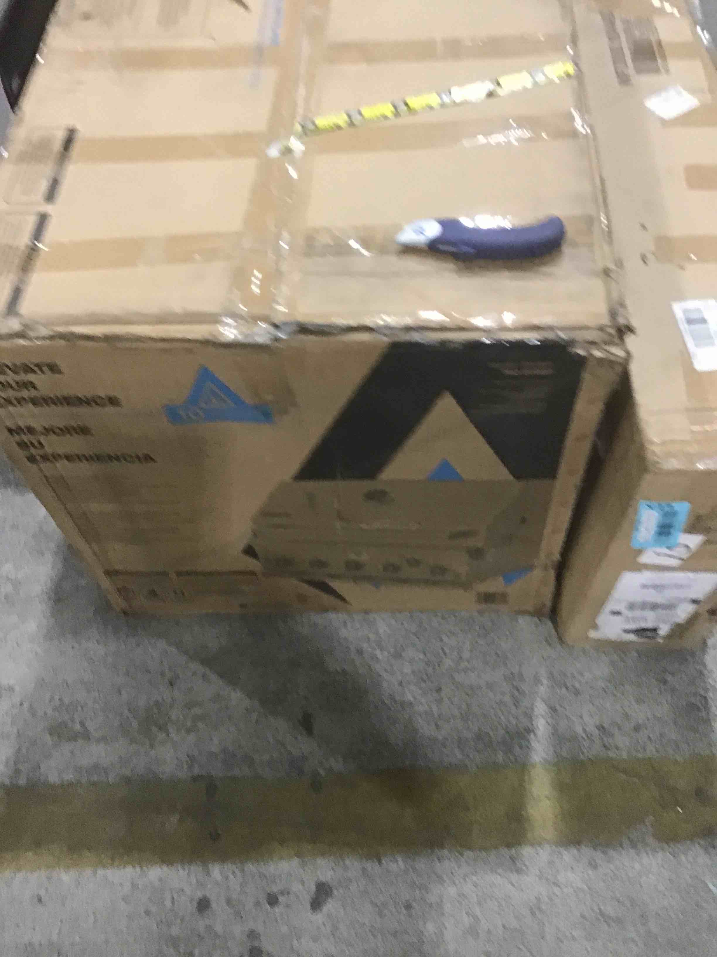 https://s3.amazonaws.com/lotting-images-prod/bidfta/BLU4513138_1709308288270.jpeg